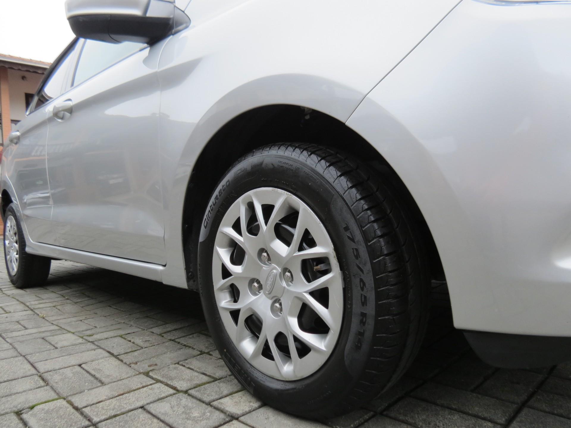 Foto número 557619 do veiculo