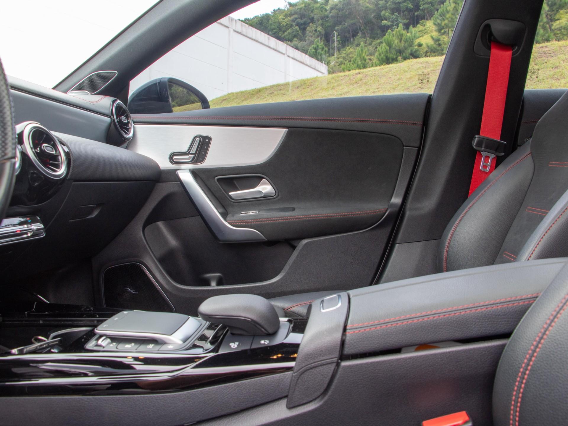 Foto número 551384 do veiculo