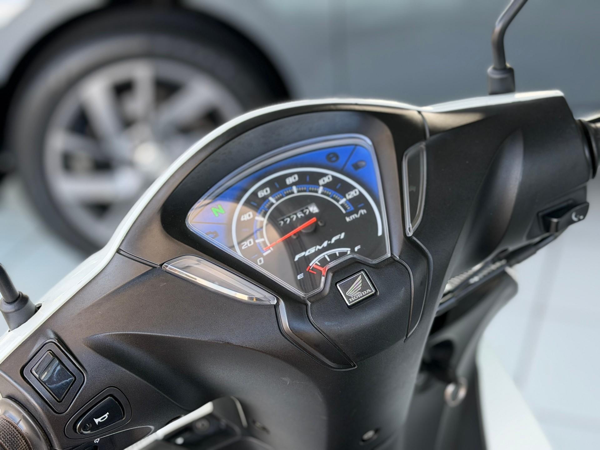 Foto número 557007 do veiculo