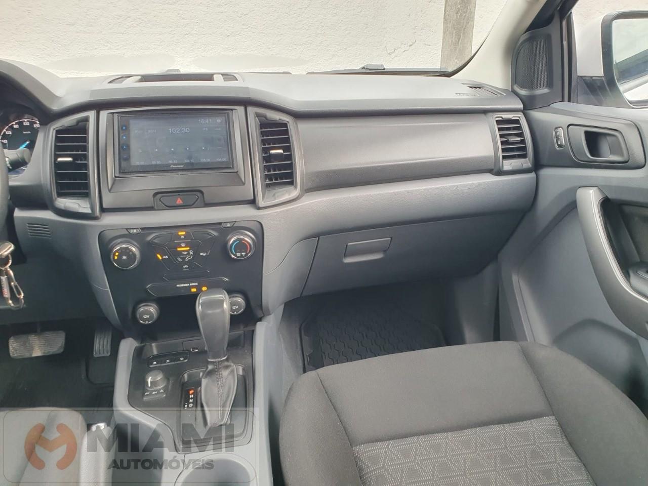 Foto número 588030 do veiculo