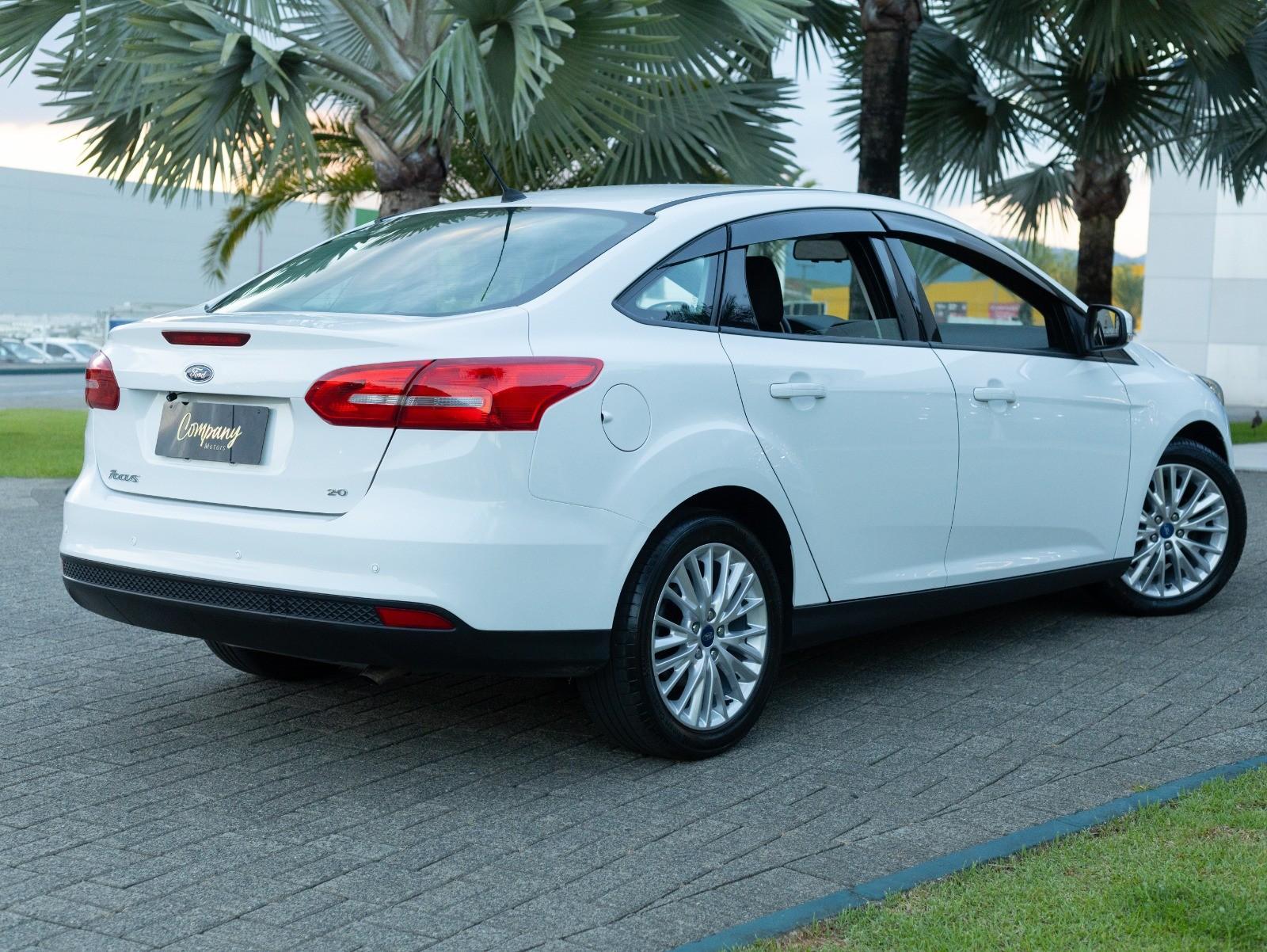 Foto número 587910 do veiculo