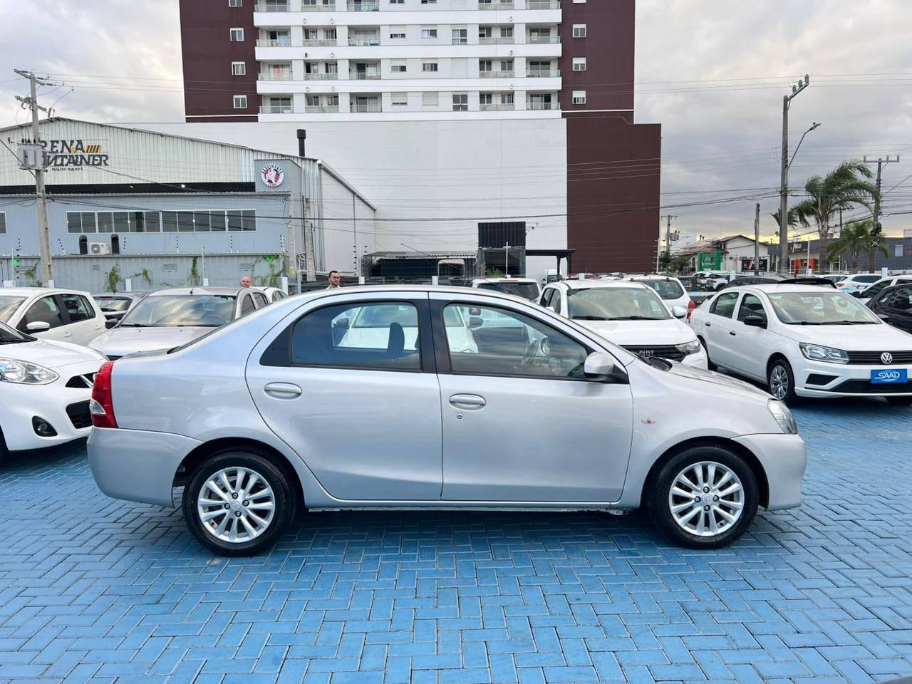 Foto número 551756 do veiculo