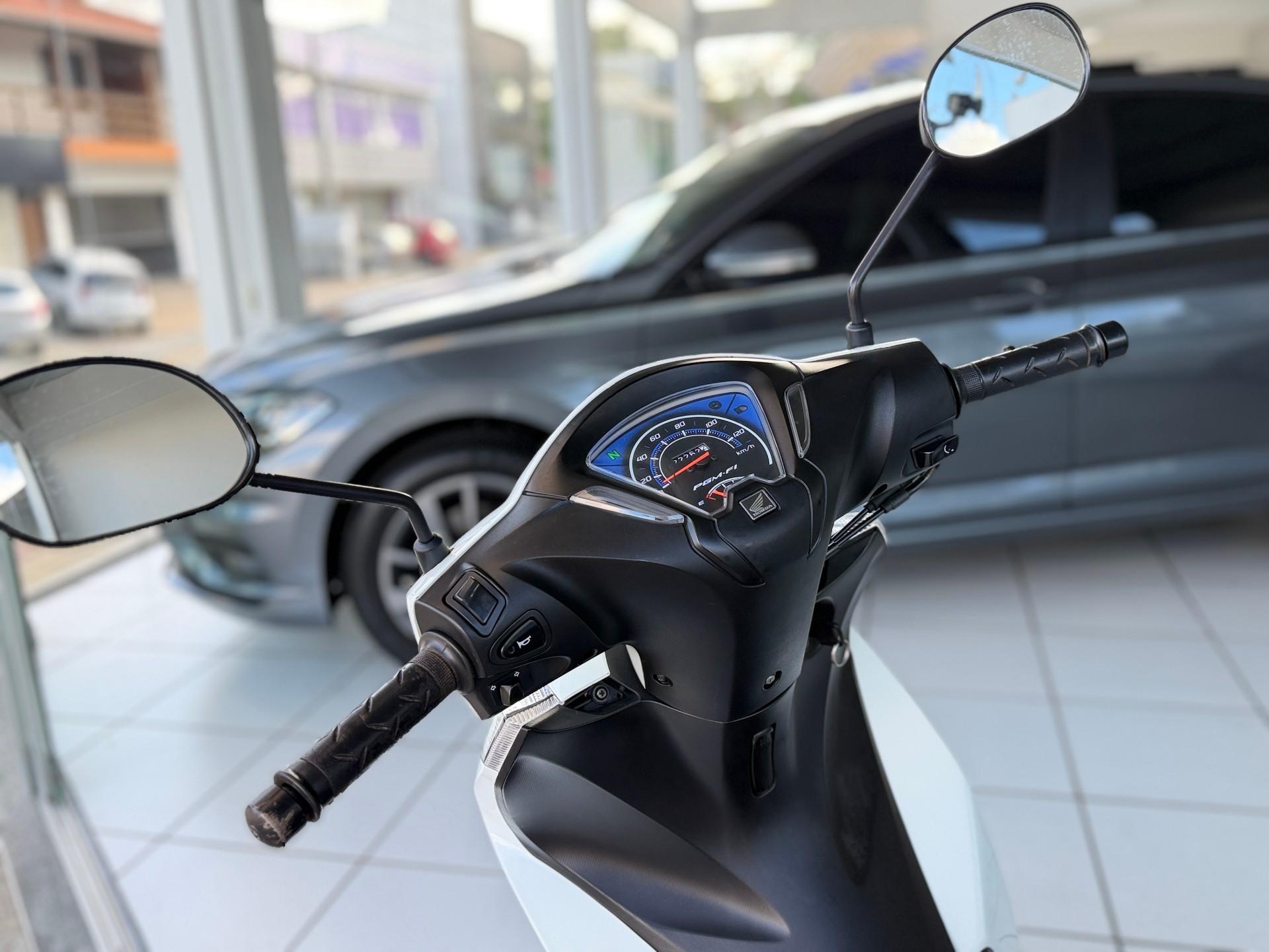 Foto número 557012 do veiculo