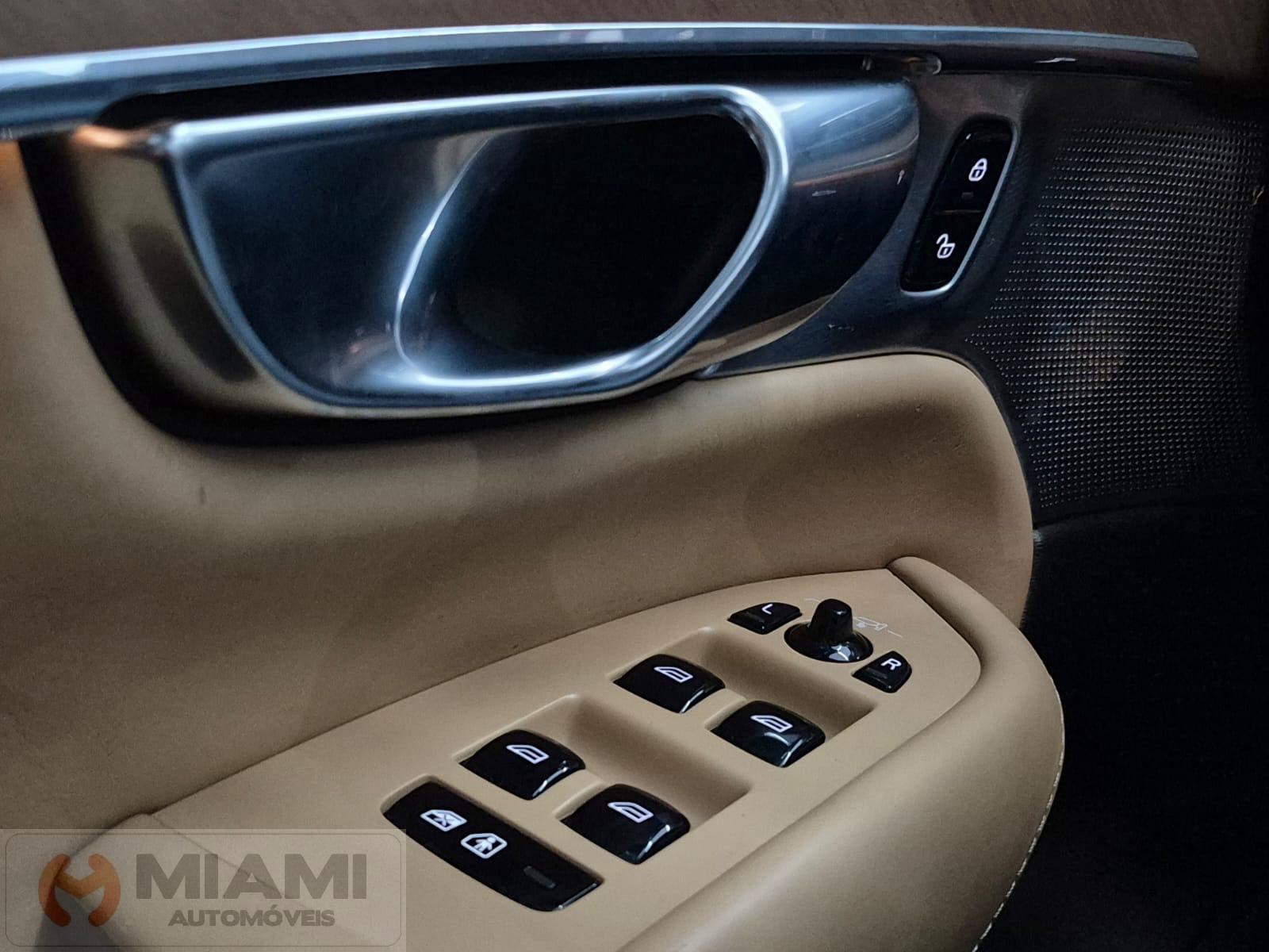 Foto número 575078 do veiculo