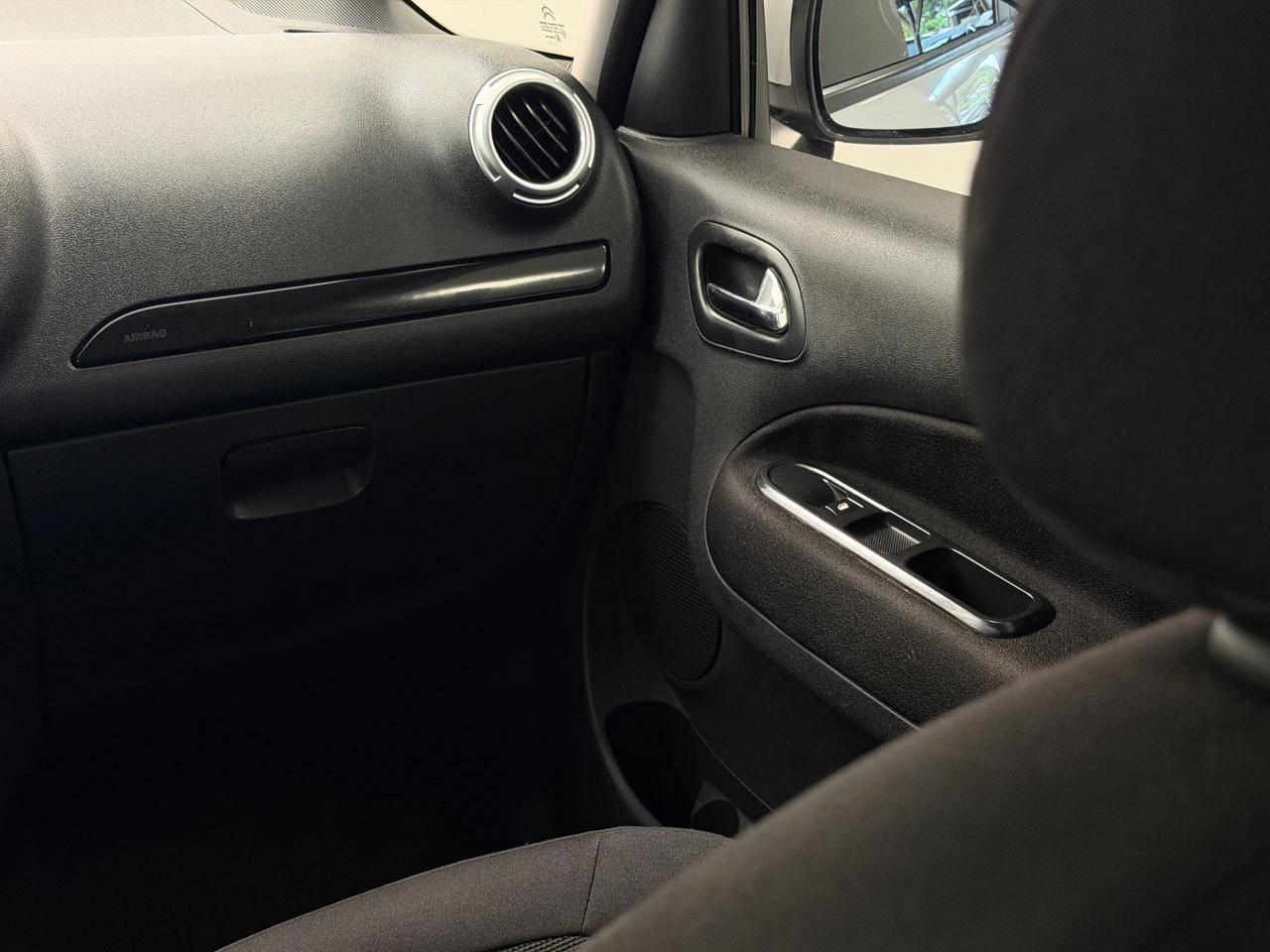 Foto número 576990 do veiculo