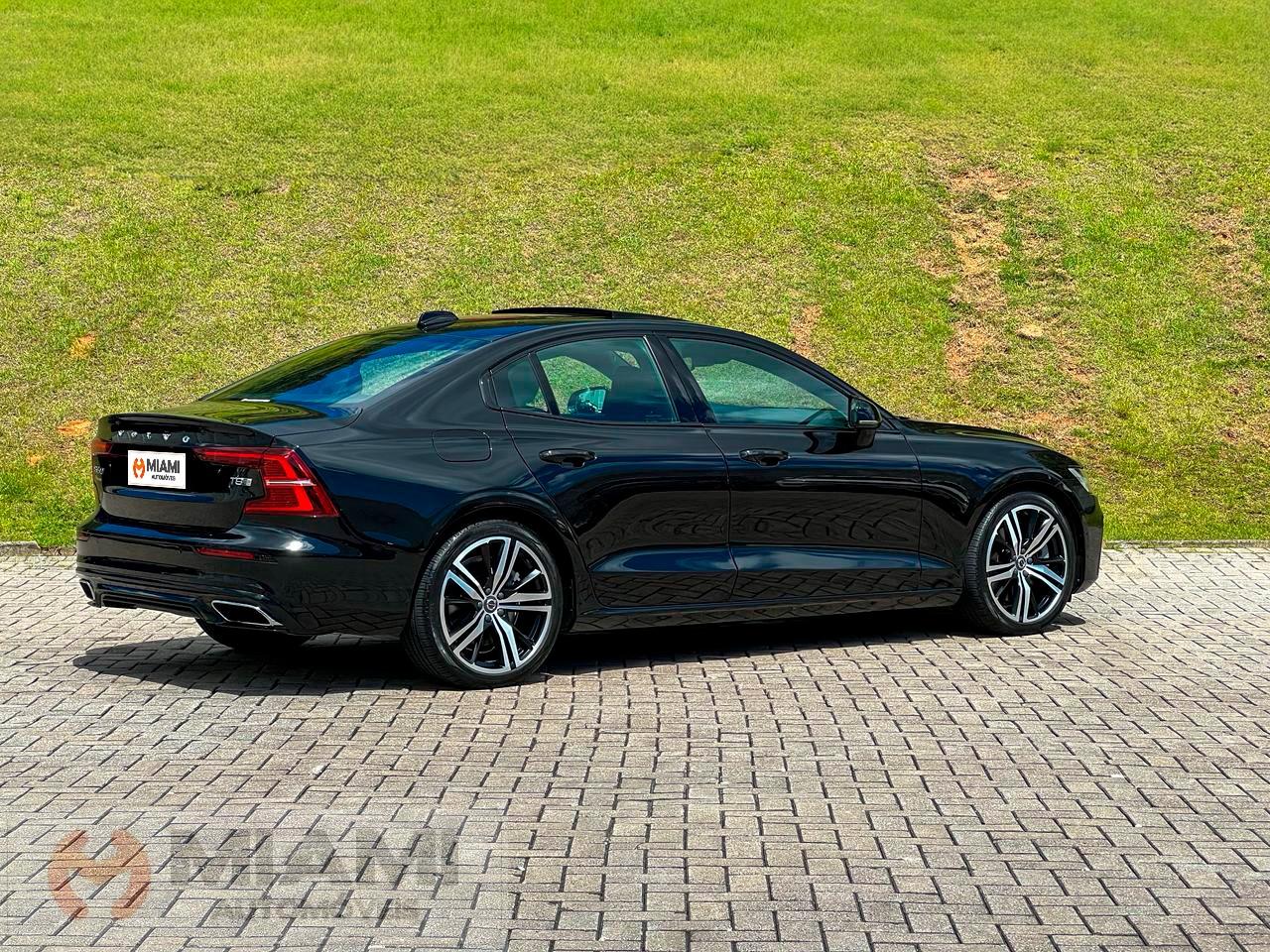 Foto número 542379 do veiculo