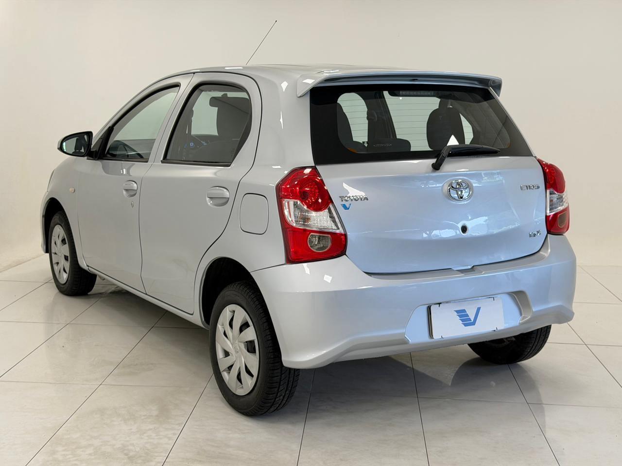 Foto número 559335 do veiculo