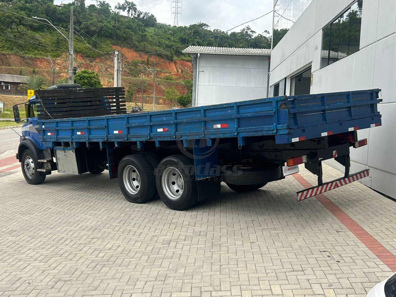 Foto número 541902 do veiculo