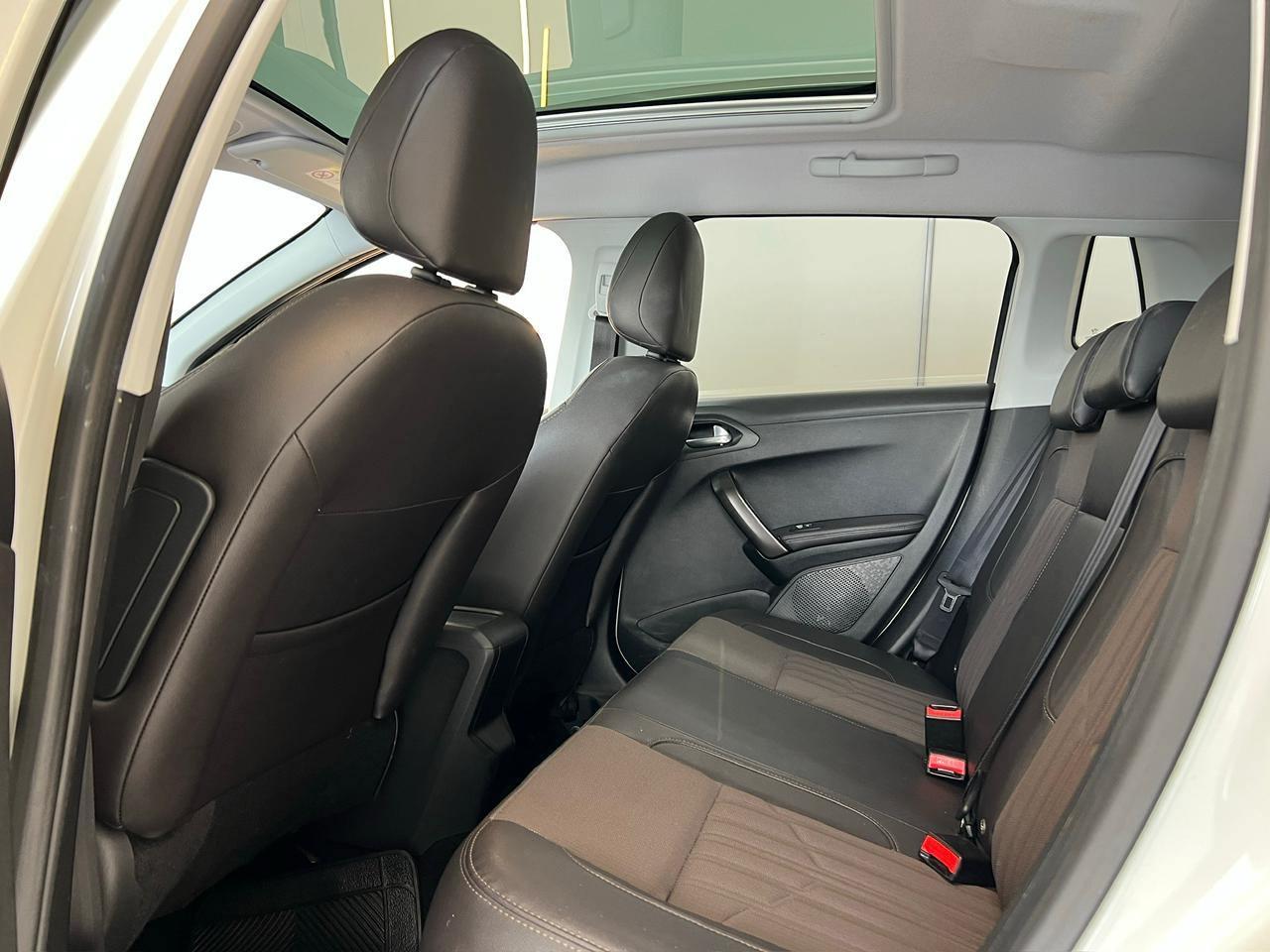 Foto número 573806 do veiculo