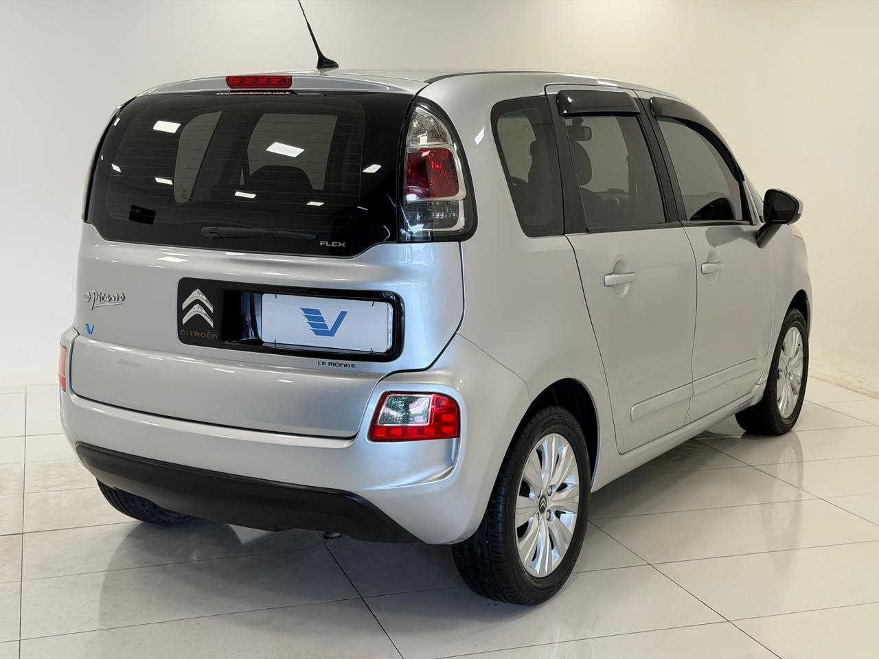 Foto número 576976 do veiculo