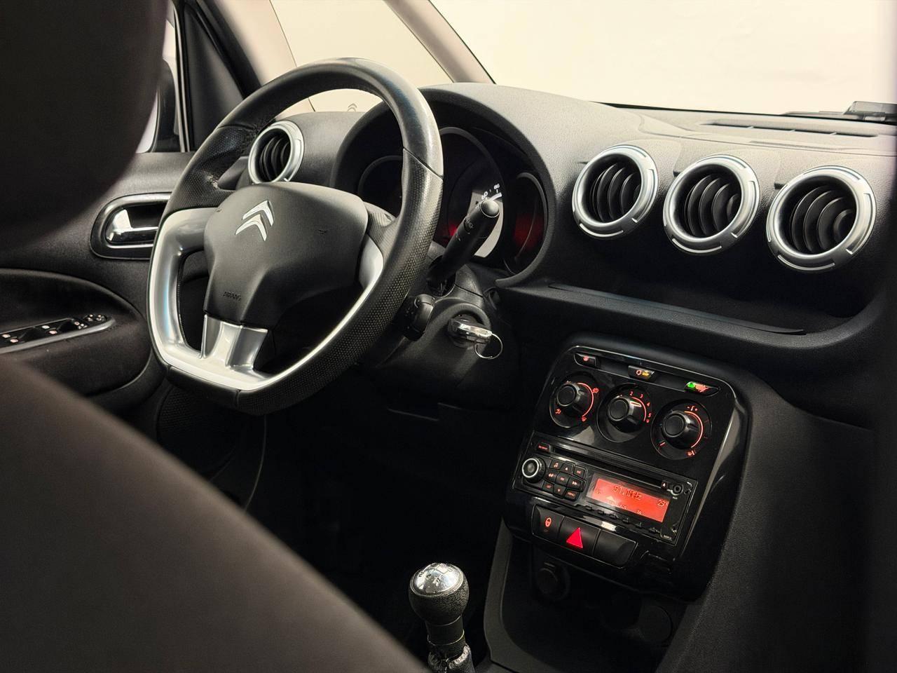 Foto número 576985 do veiculo