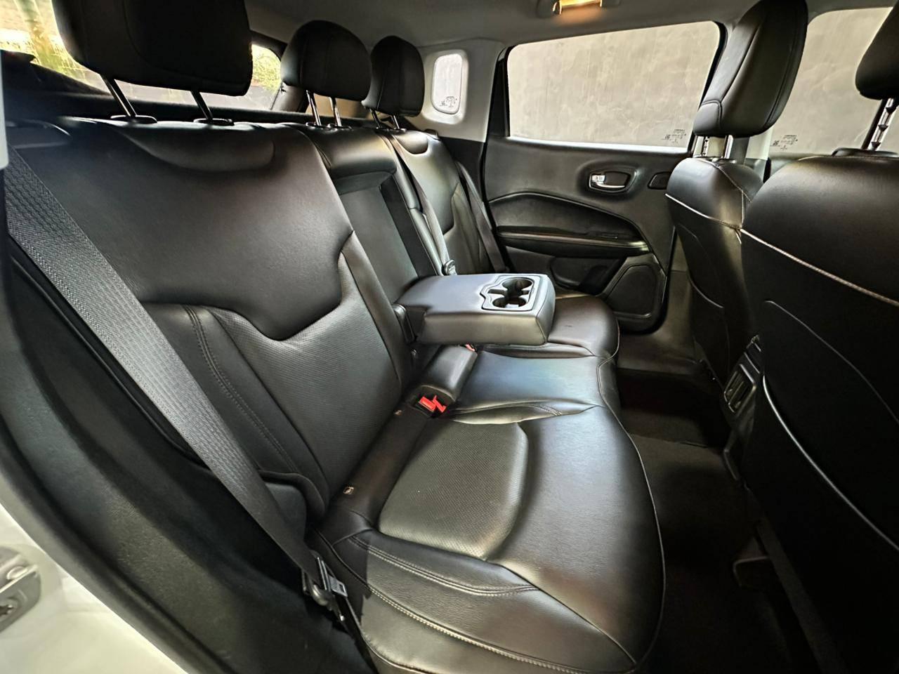 Foto número 551003 do veiculo