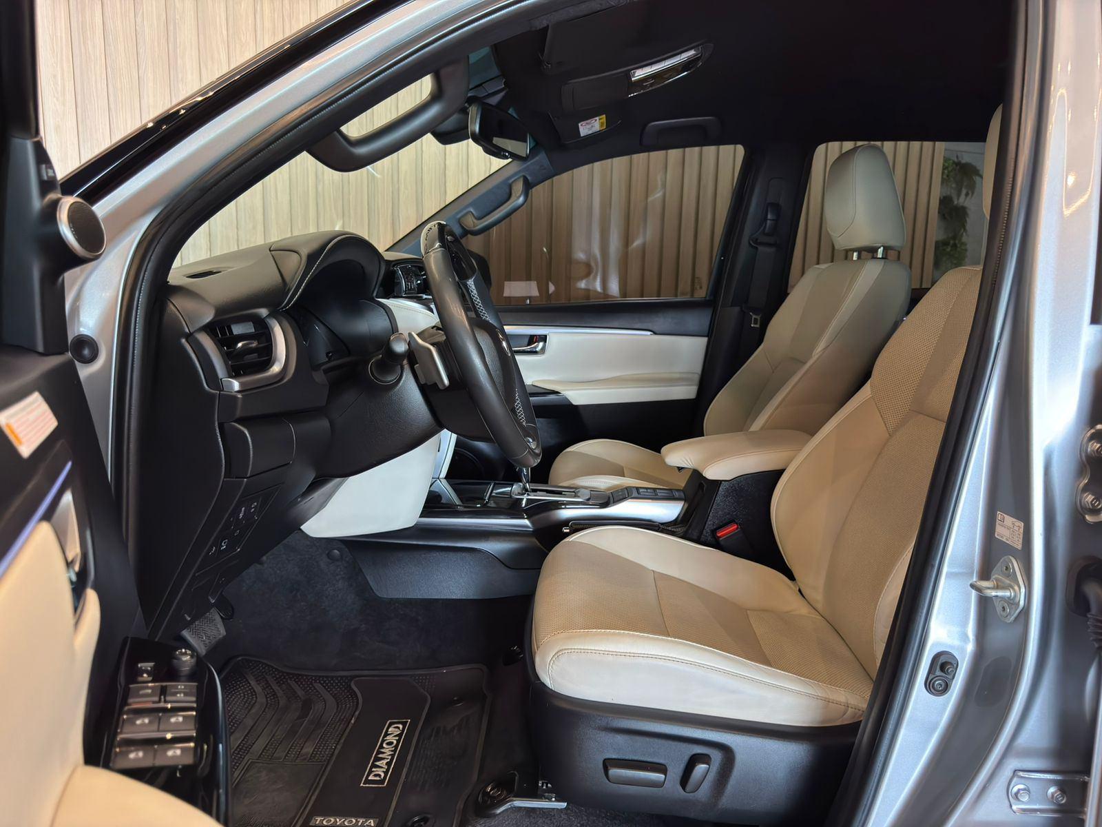 Foto número 569368 do veiculo