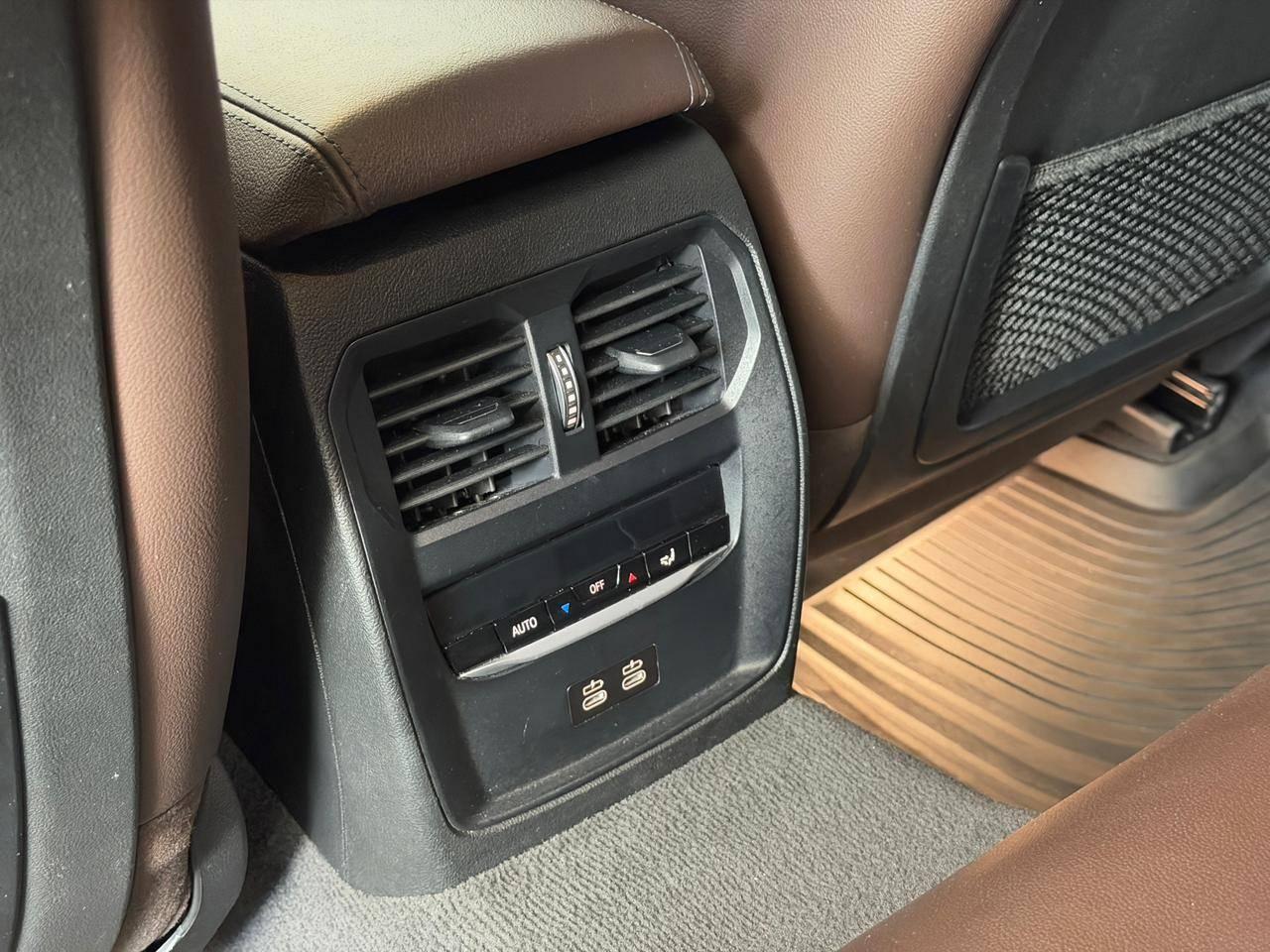 Foto número 591908 do veiculo