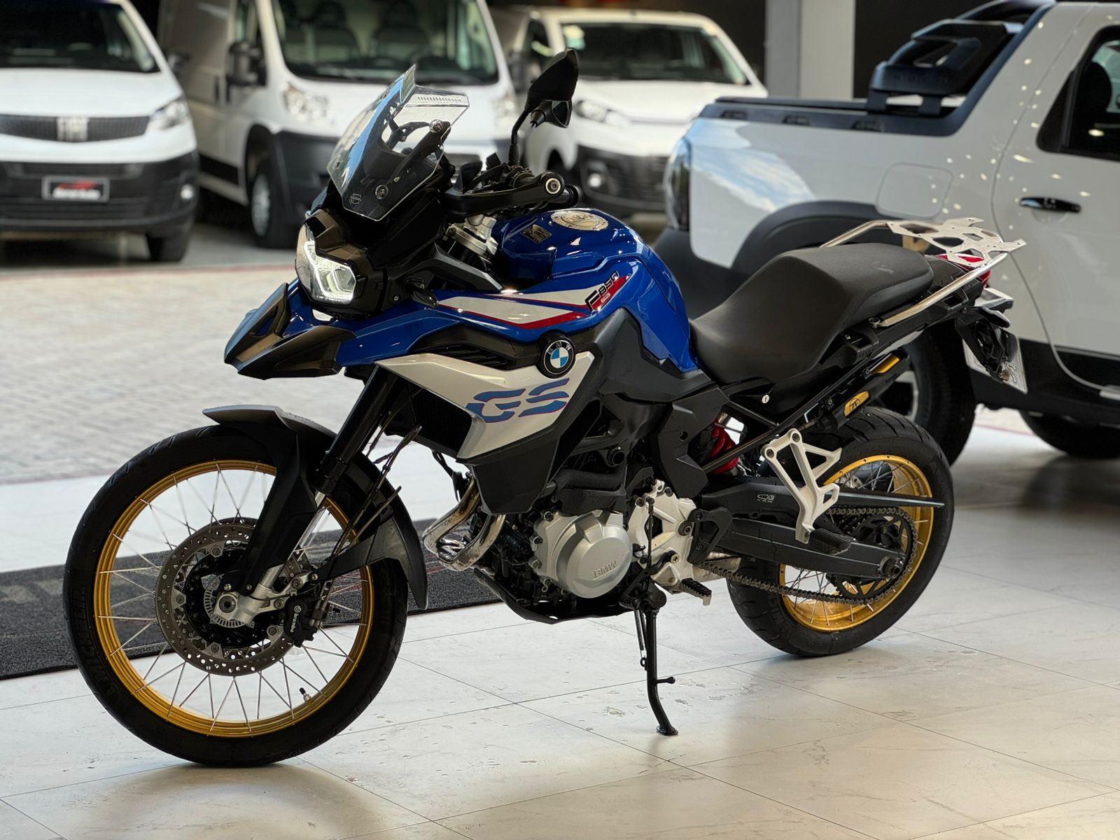 Foto número 565807 do veiculo