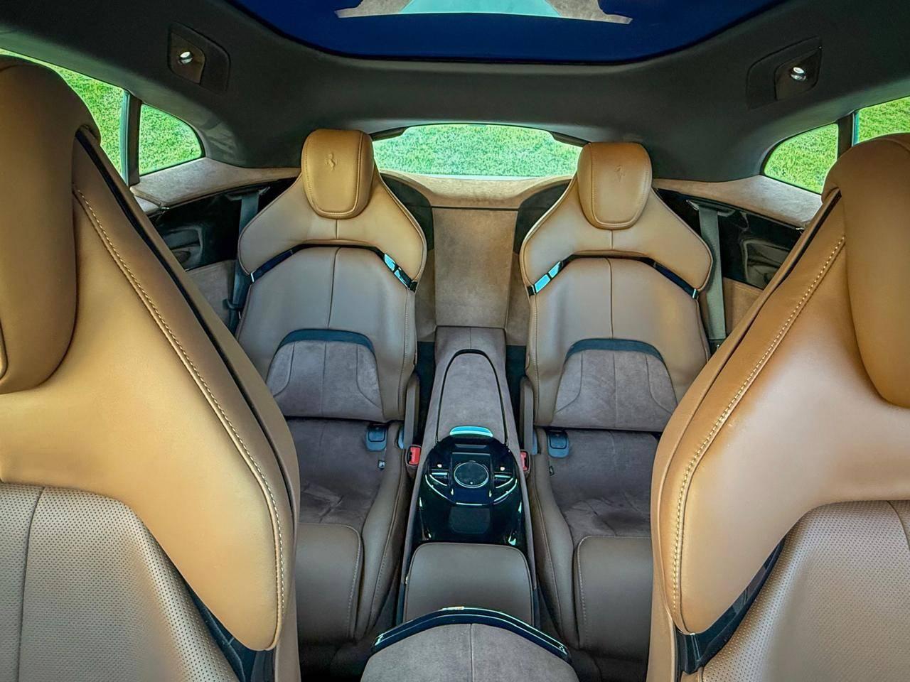 Foto número 577980 do veiculo