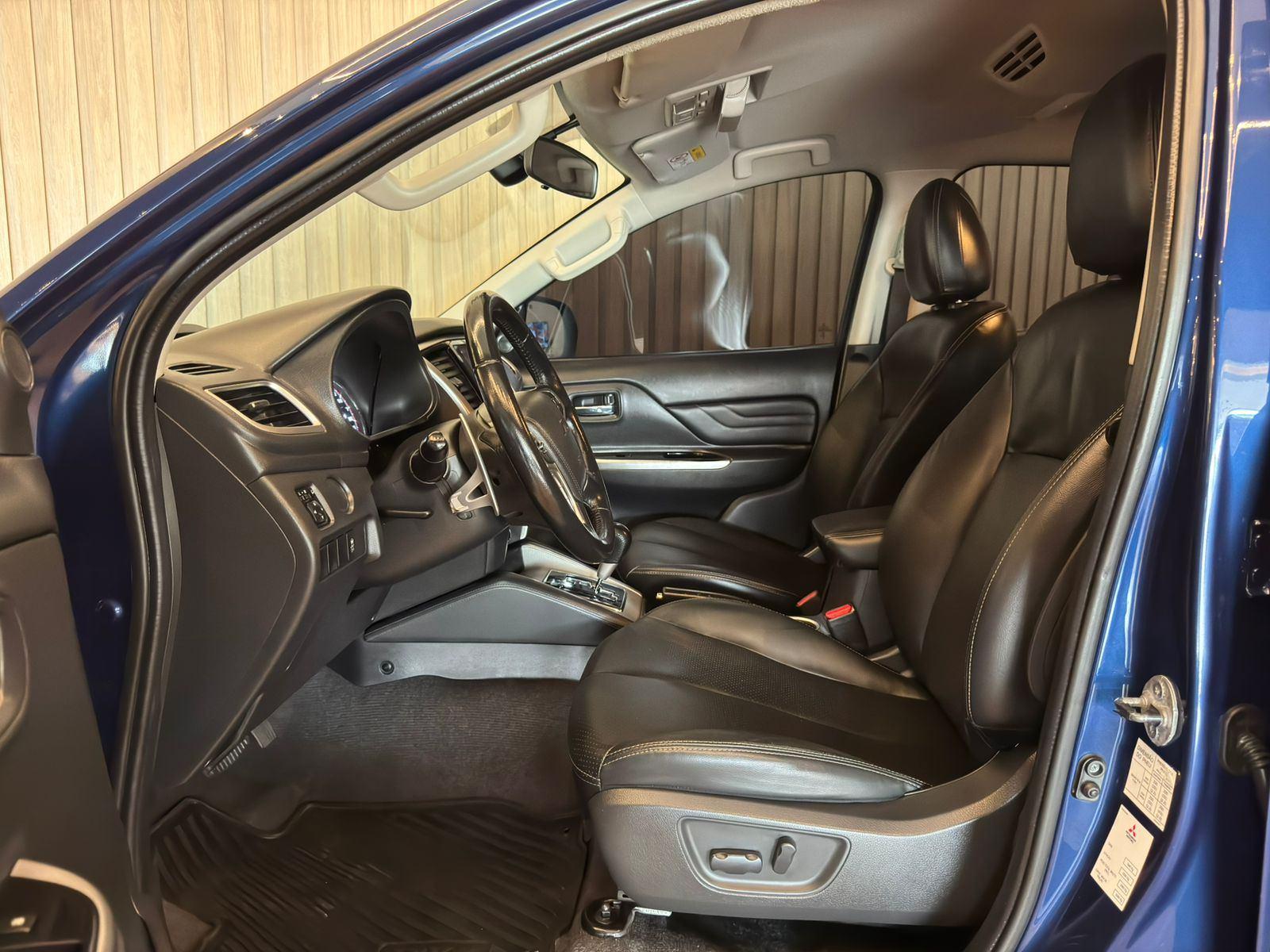 Foto número 547398 do veiculo