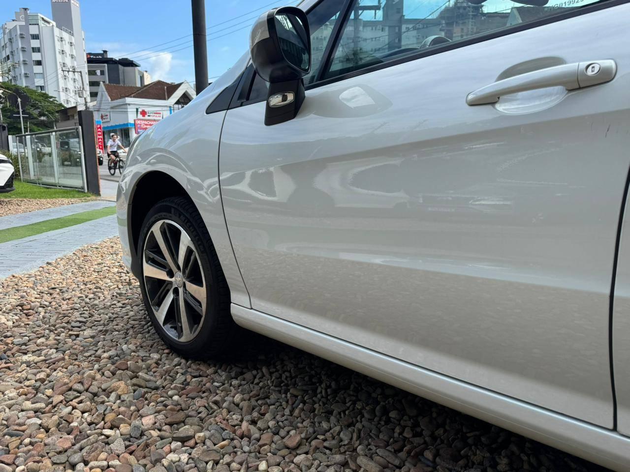 Foto número 580549 do veiculo