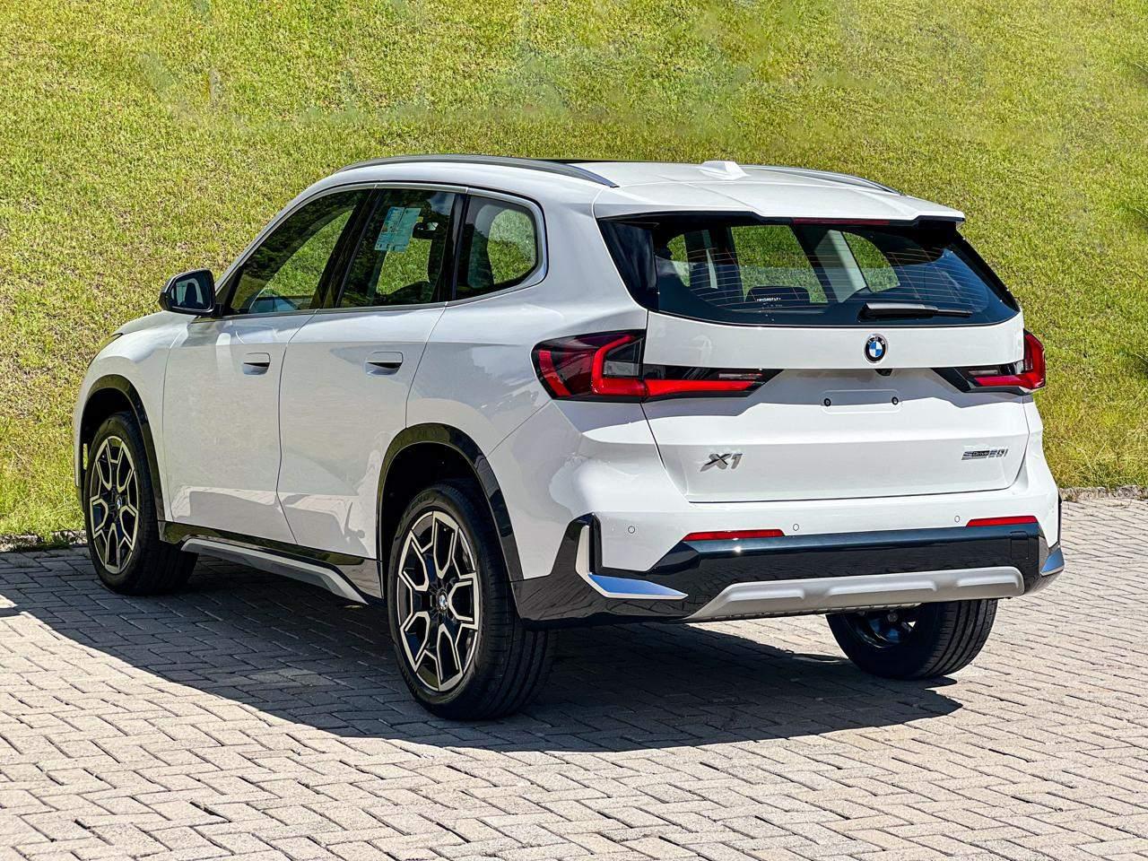 Foto número 586369 do veiculo