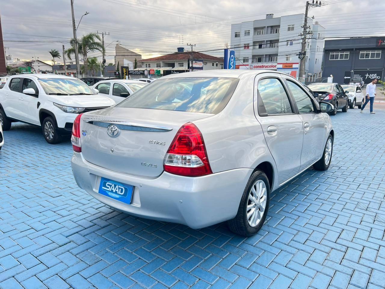 Foto número 551753 do veiculo