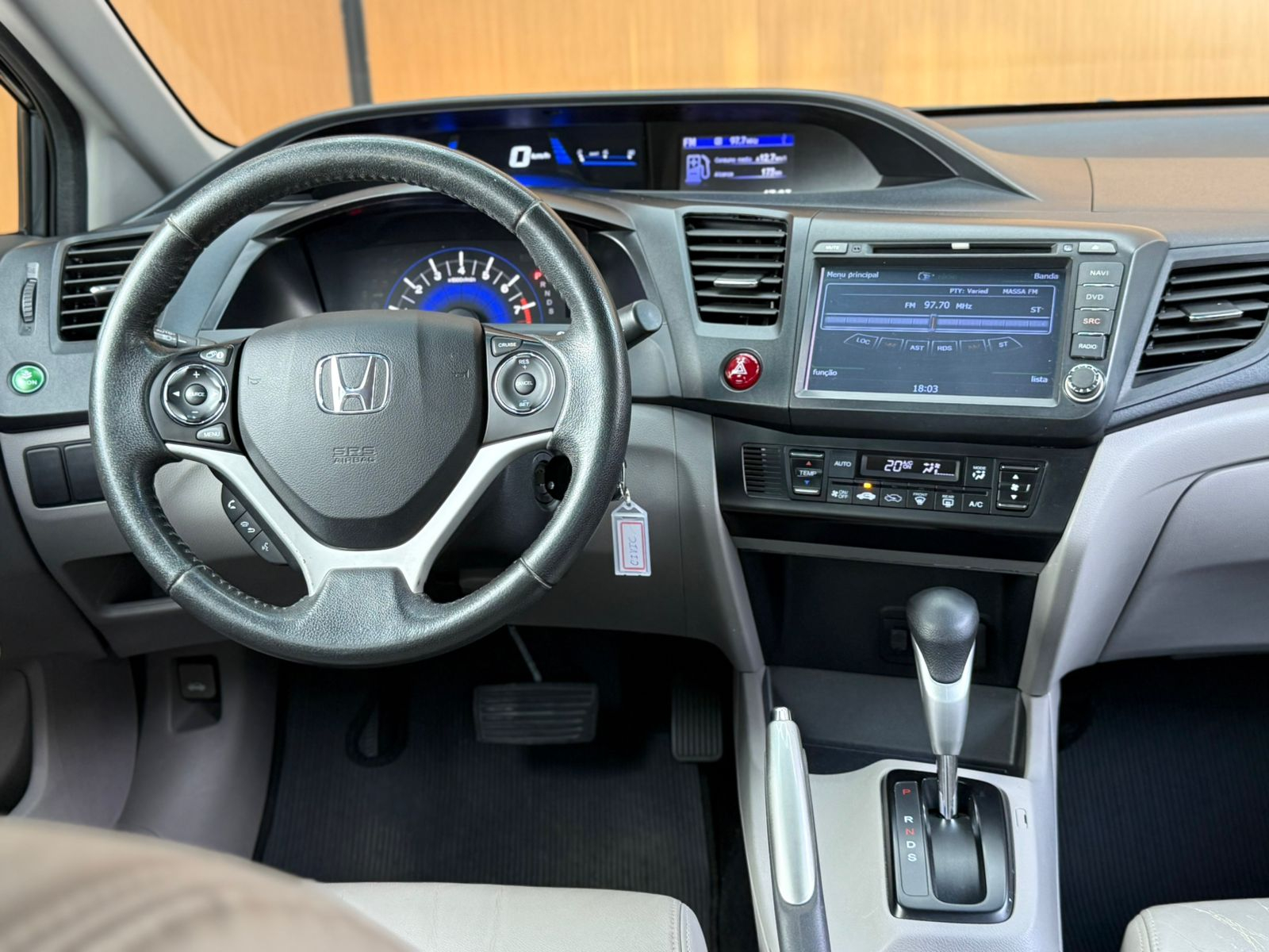 Foto número 637159 do veiculo