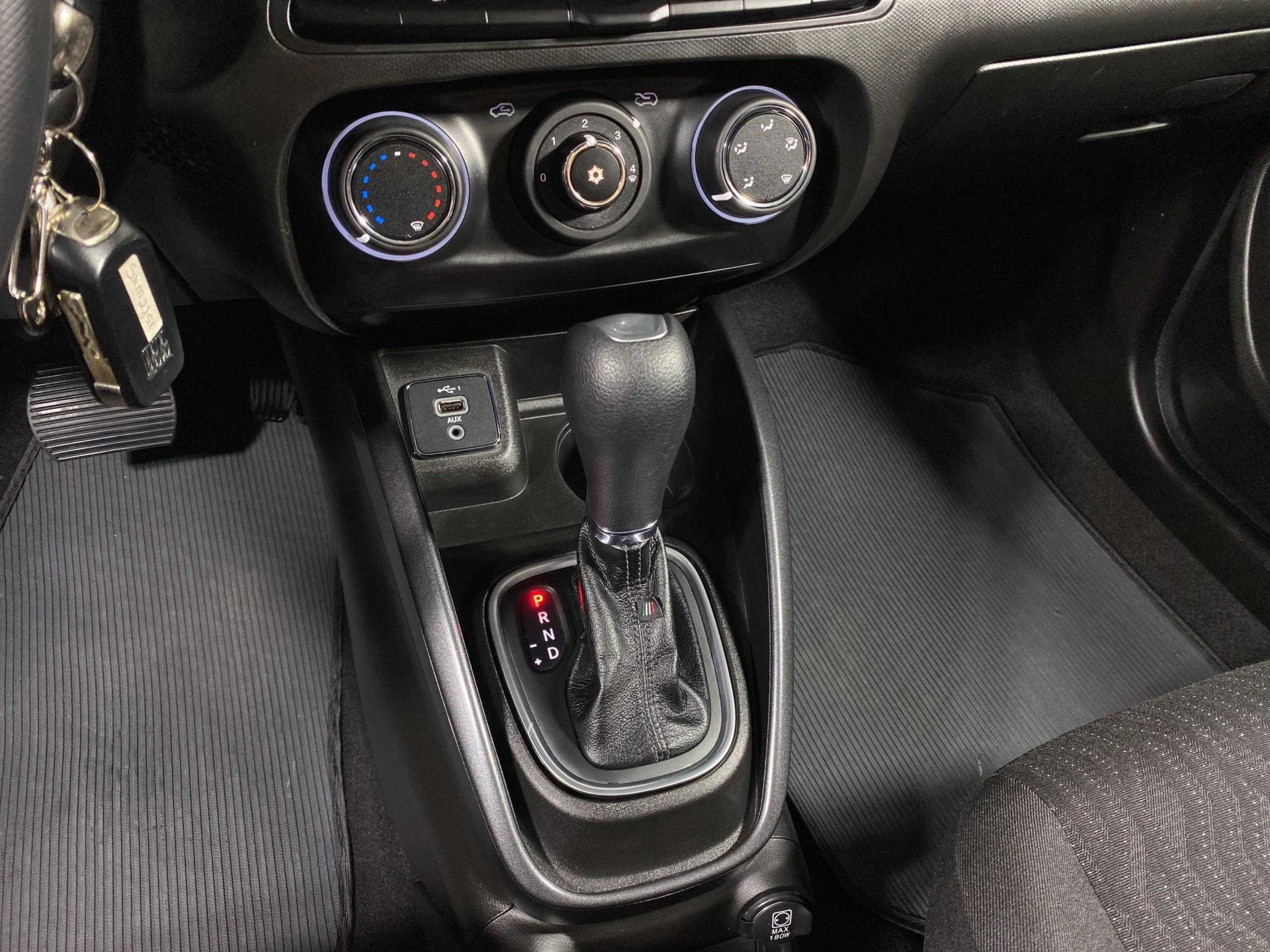 Foto número 613165 do veiculo