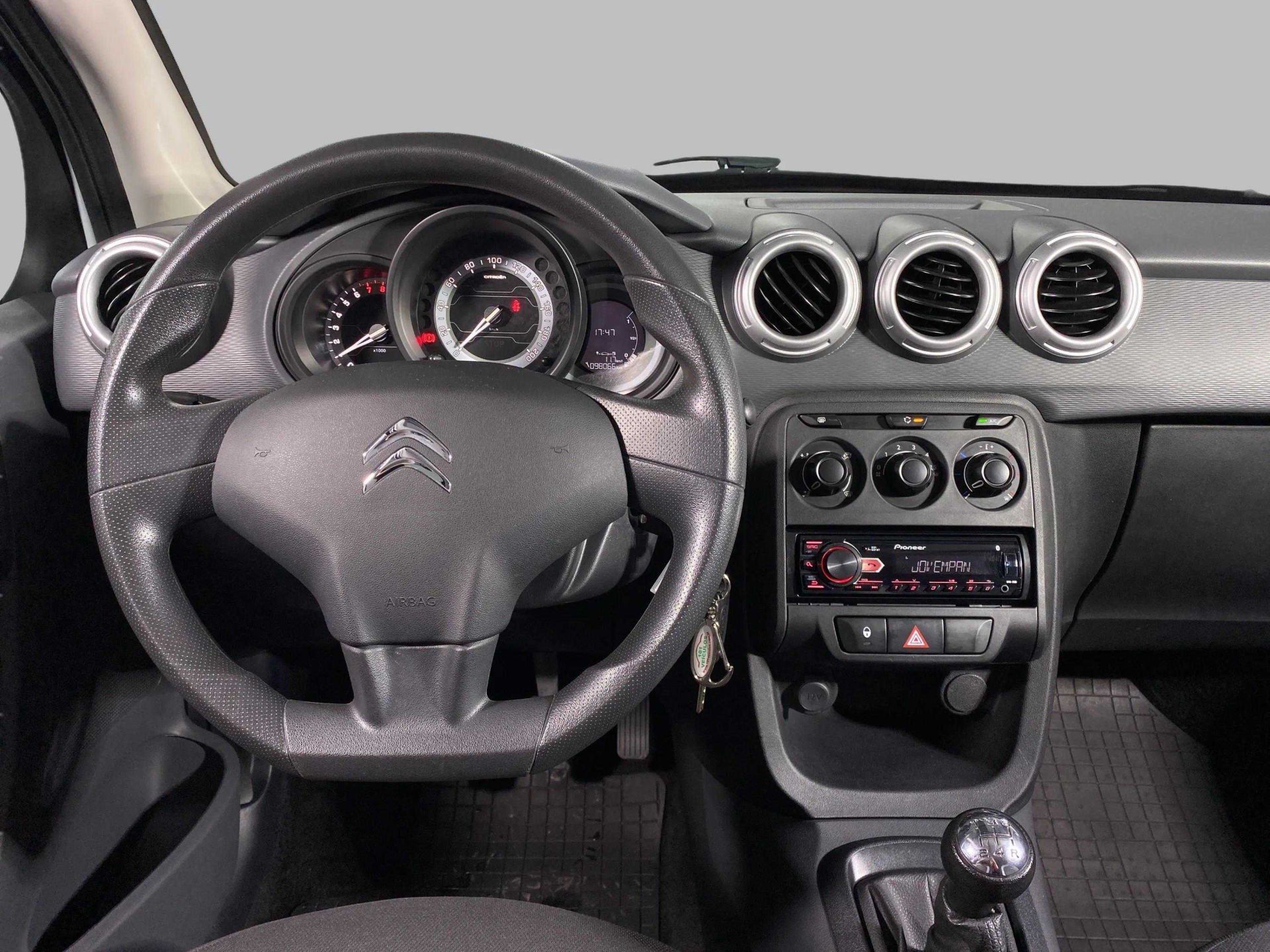 Foto número 612335 do veiculo