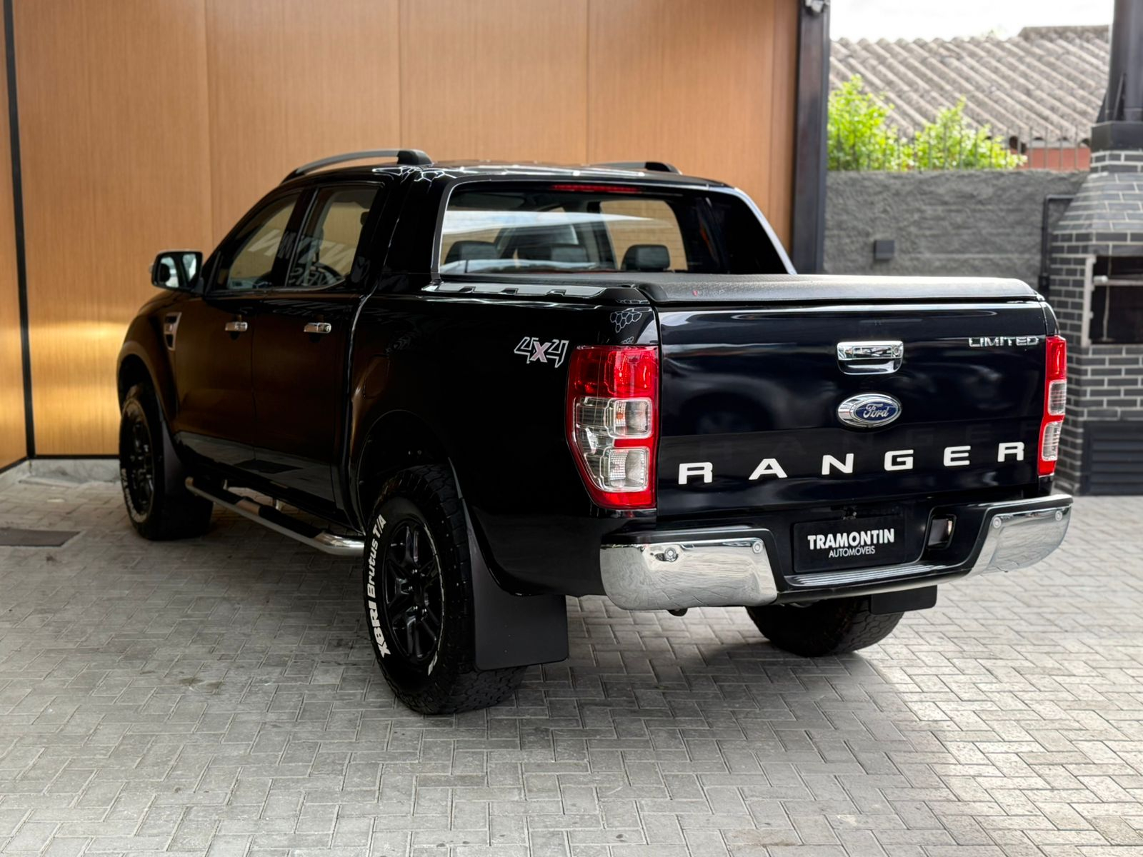 Foto número 609596 do veiculo