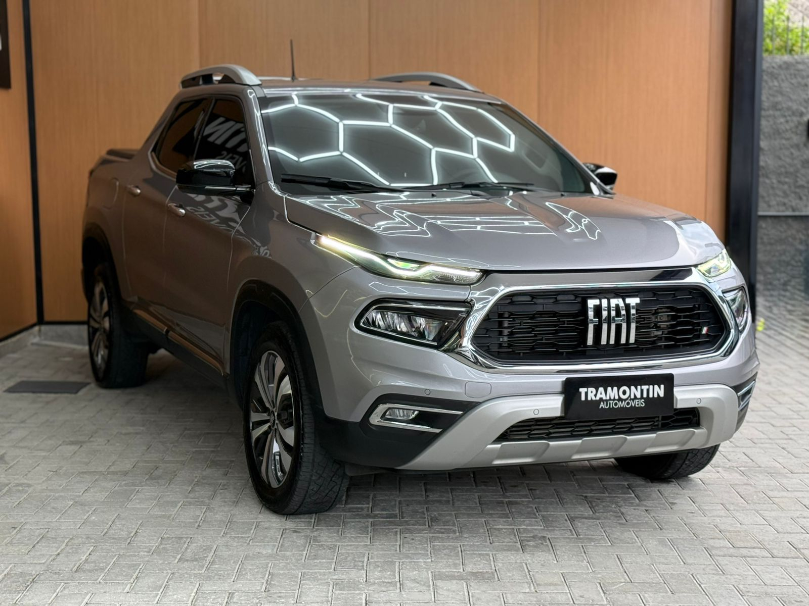 Foto número 599410 do veiculo