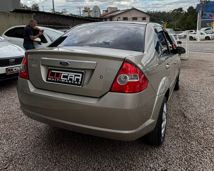 Foto número 619806 do veiculo