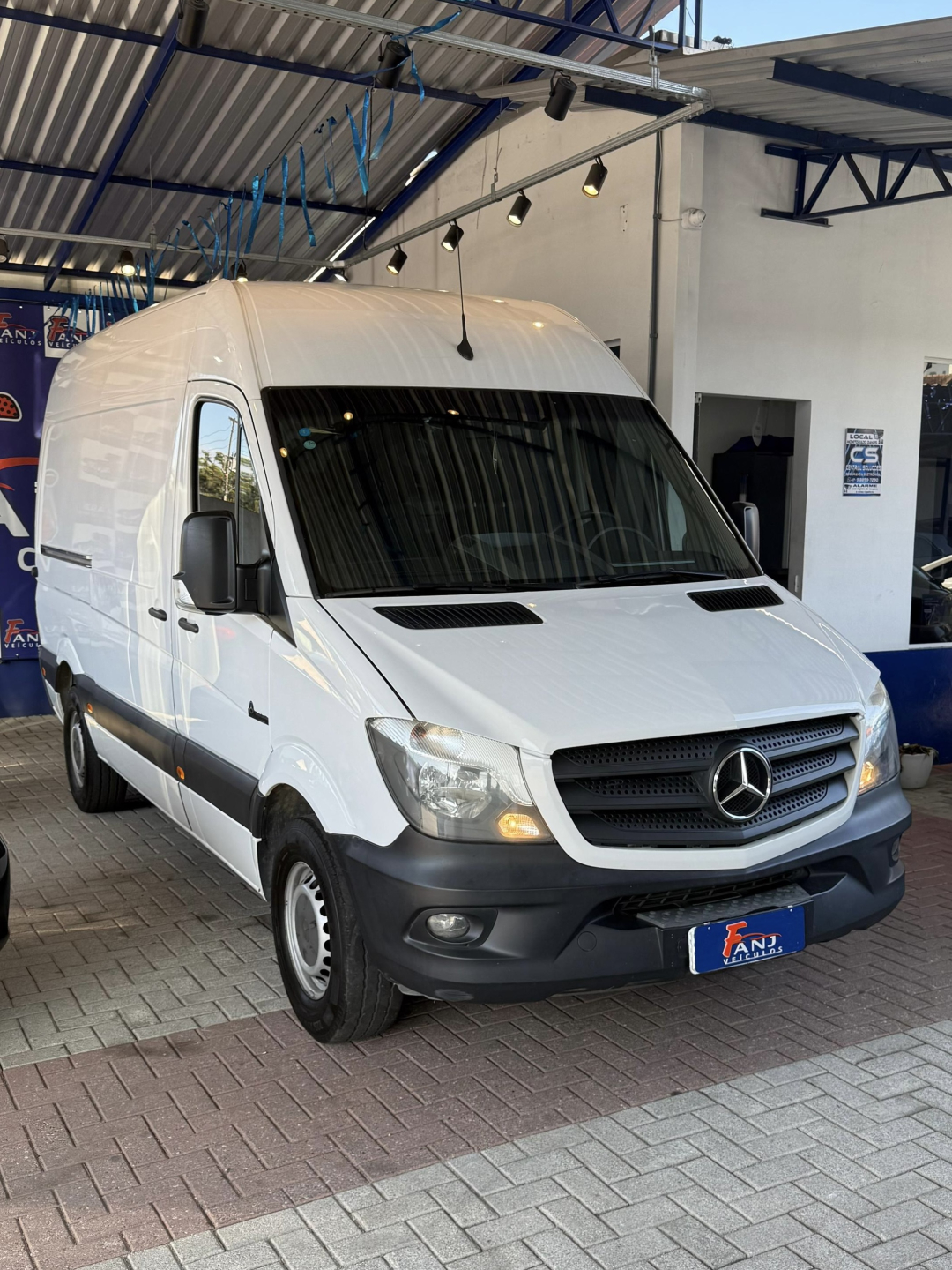 Foto número 619155 do veiculo