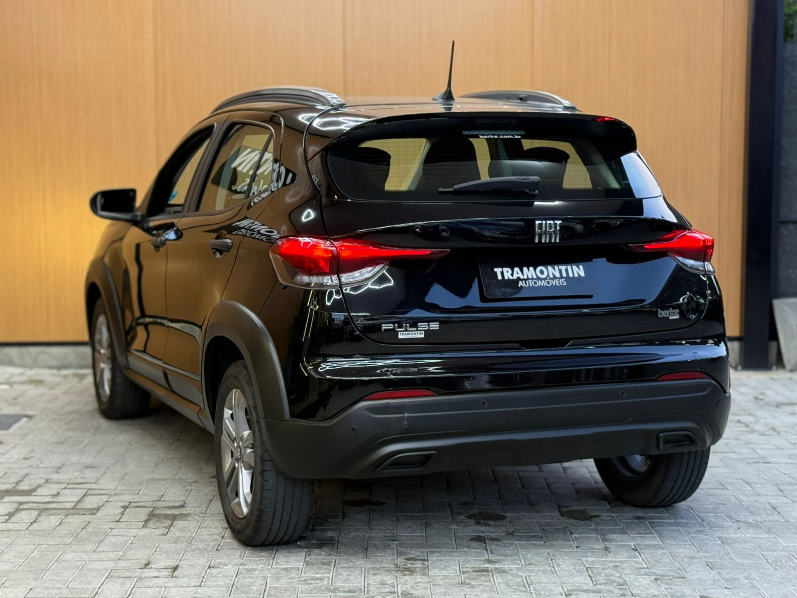 Foto número 628249 do veiculo