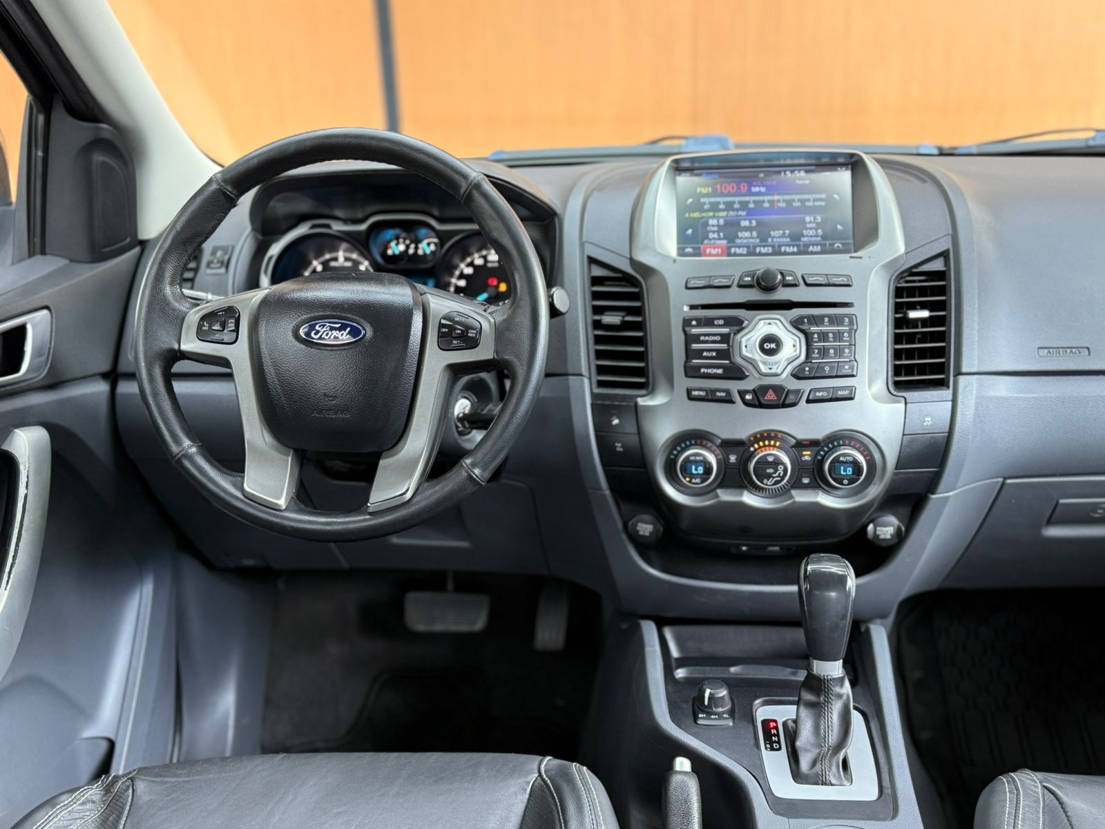 Foto número 609603 do veiculo