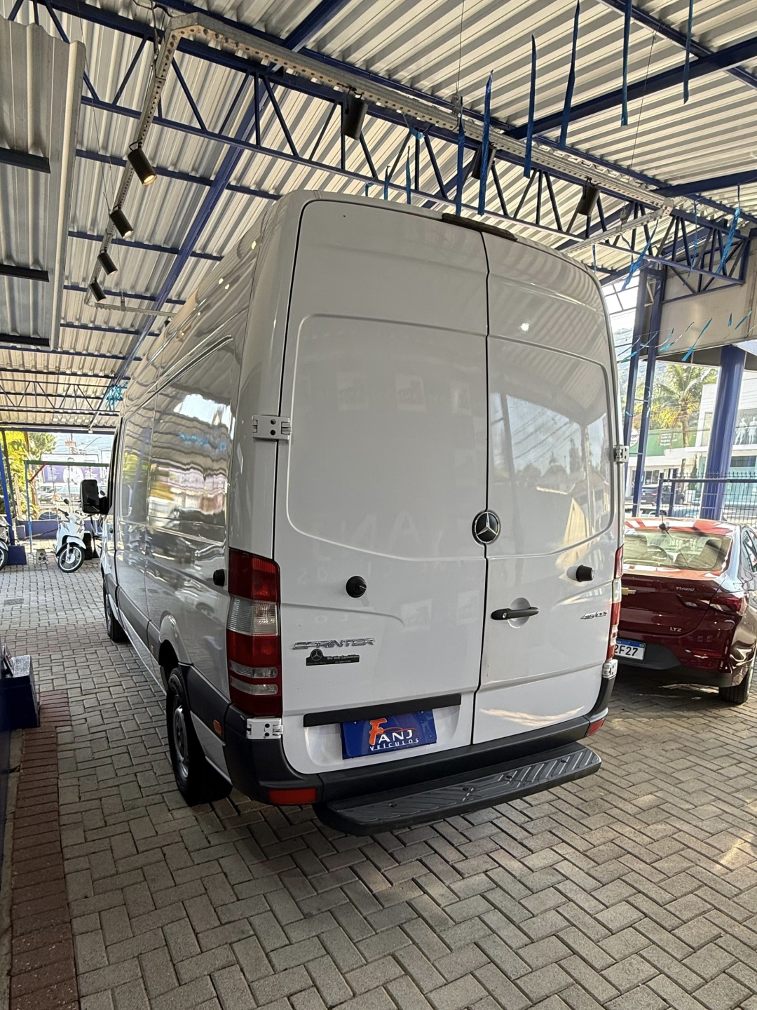 Foto número 619160 do veiculo