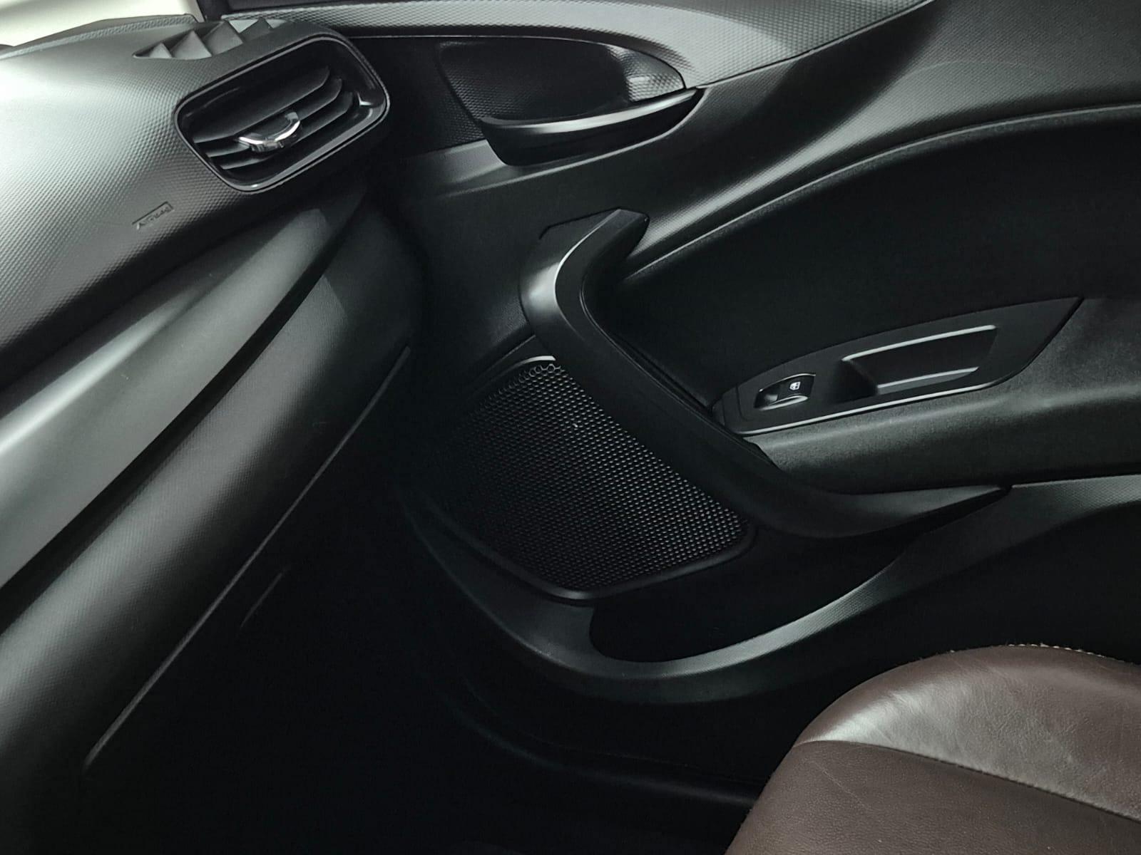 Foto número 635966 do veiculo