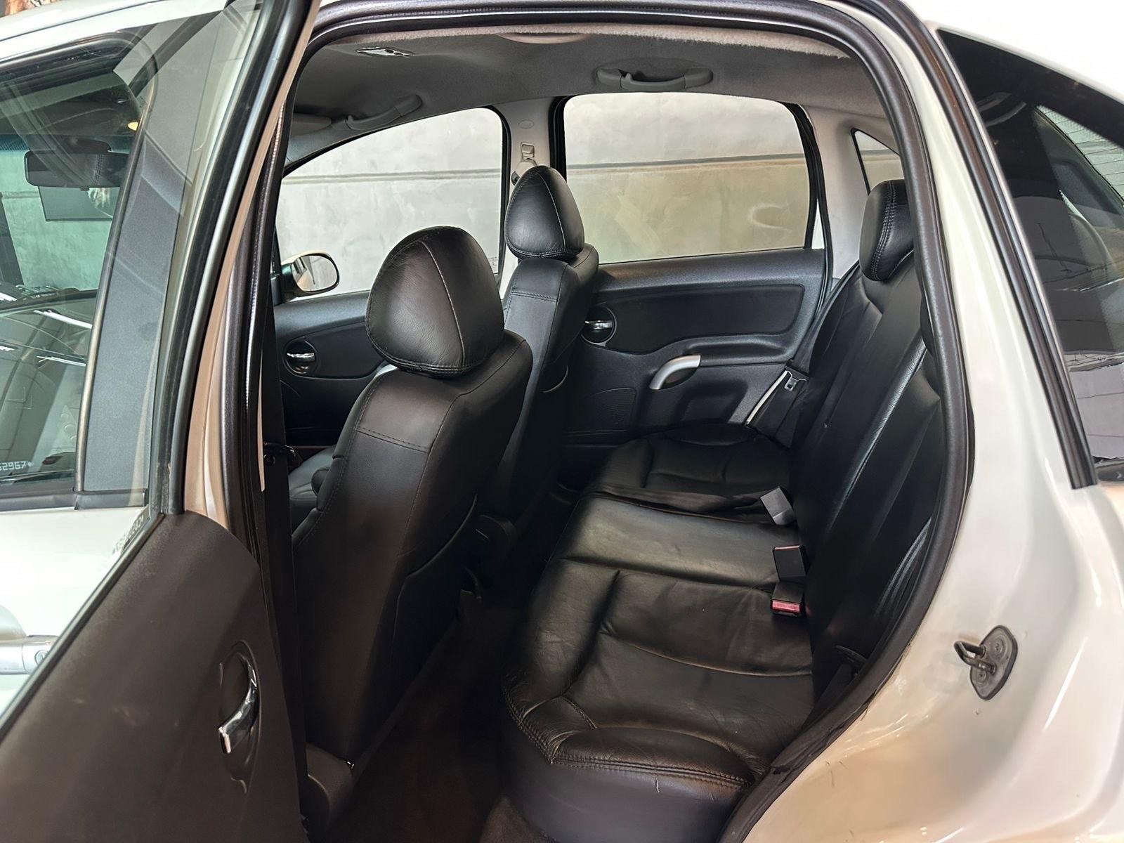 Foto número 617943 do veiculo