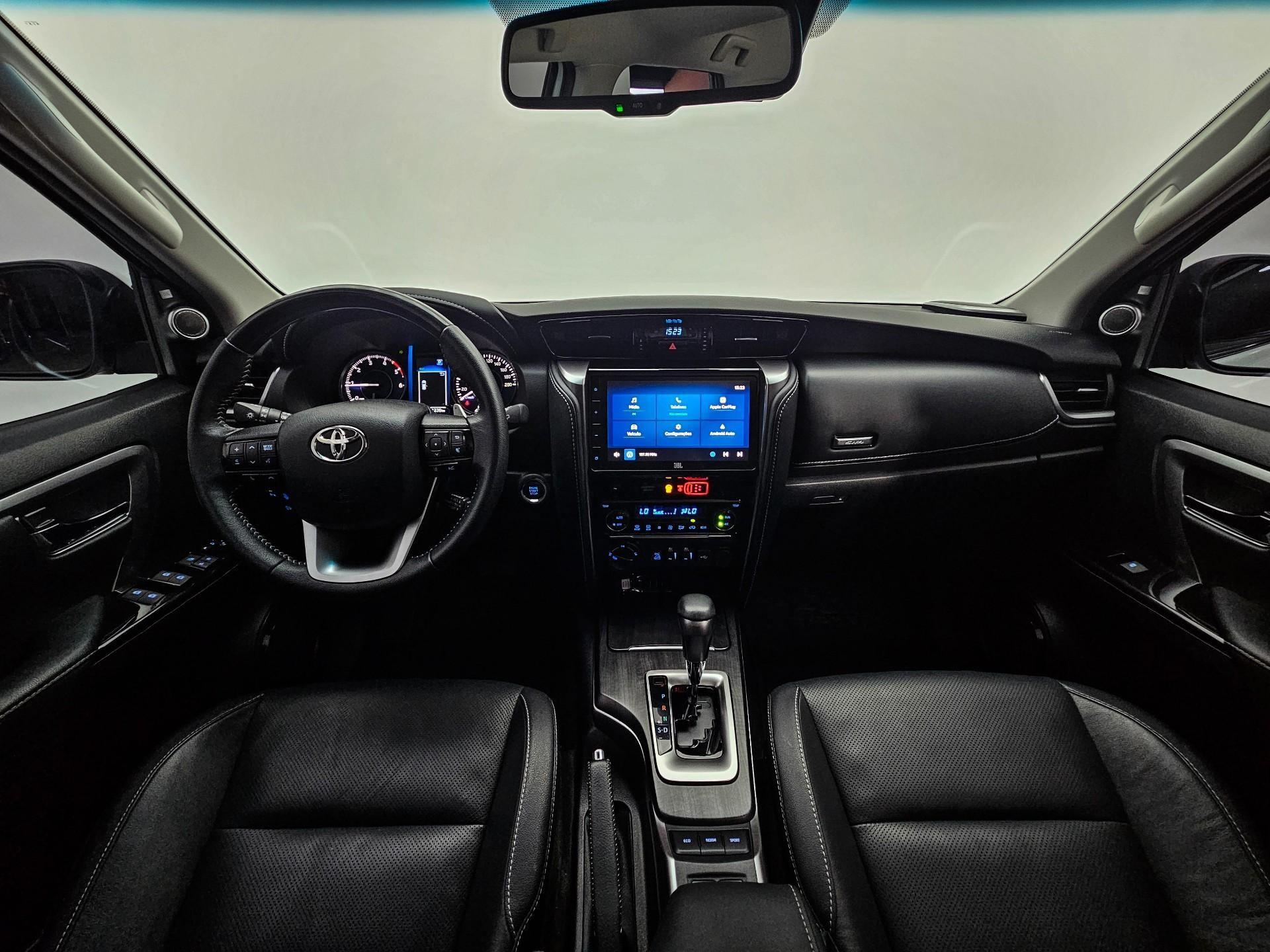 Foto número 631900 do veiculo