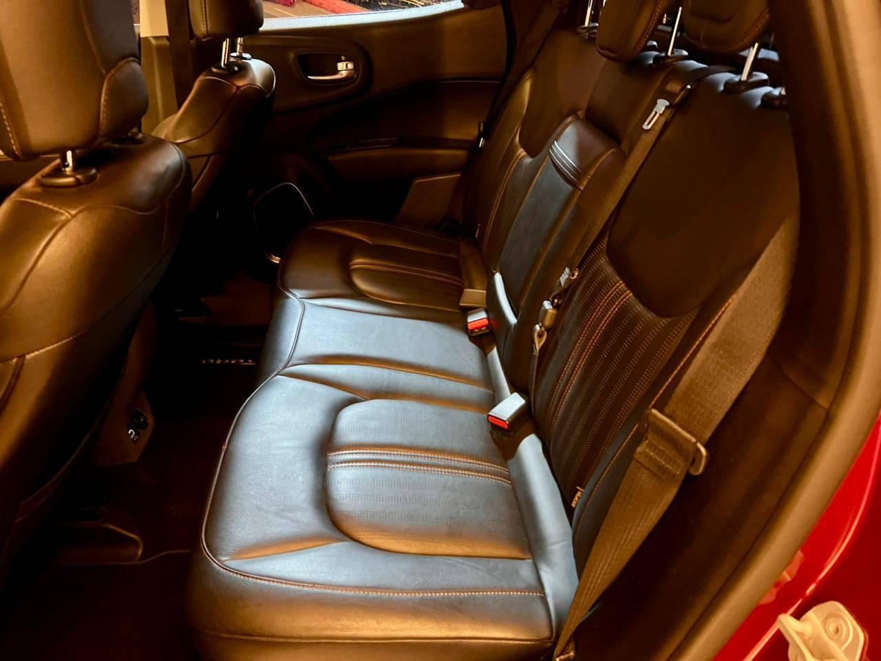 Foto número 617924 do veiculo