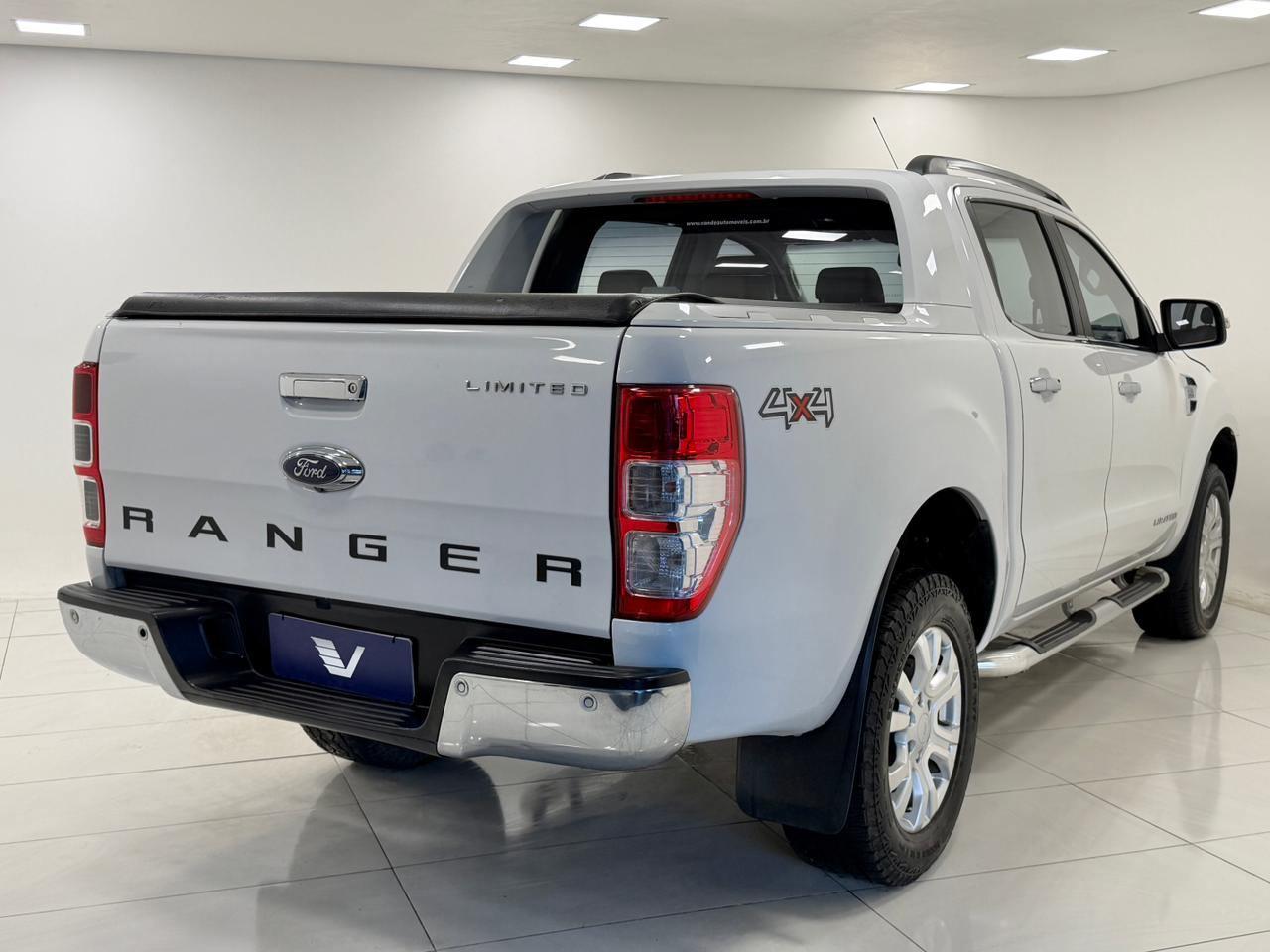 Foto número 623935 do veiculo