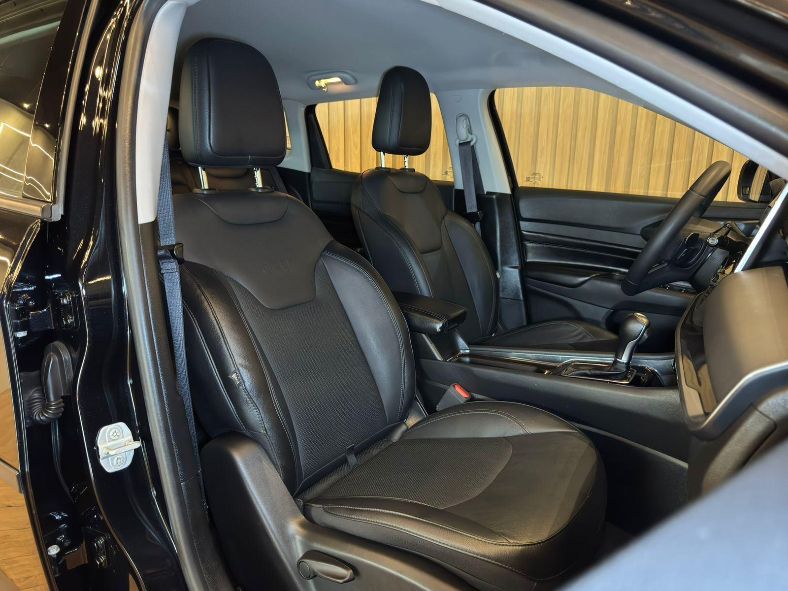 Foto número 608701 do veiculo