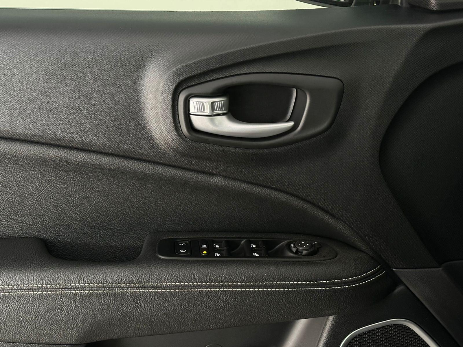 Foto número 636340 do veiculo