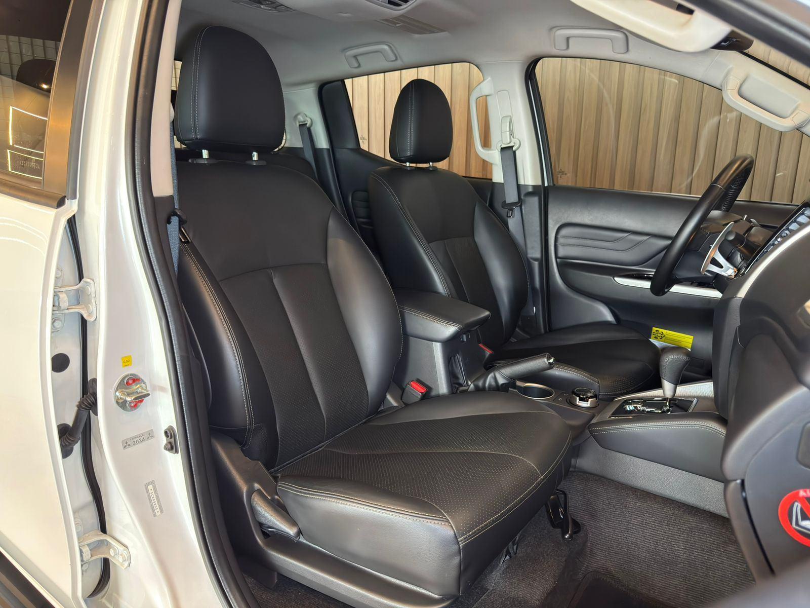 Foto número 607009 do veiculo