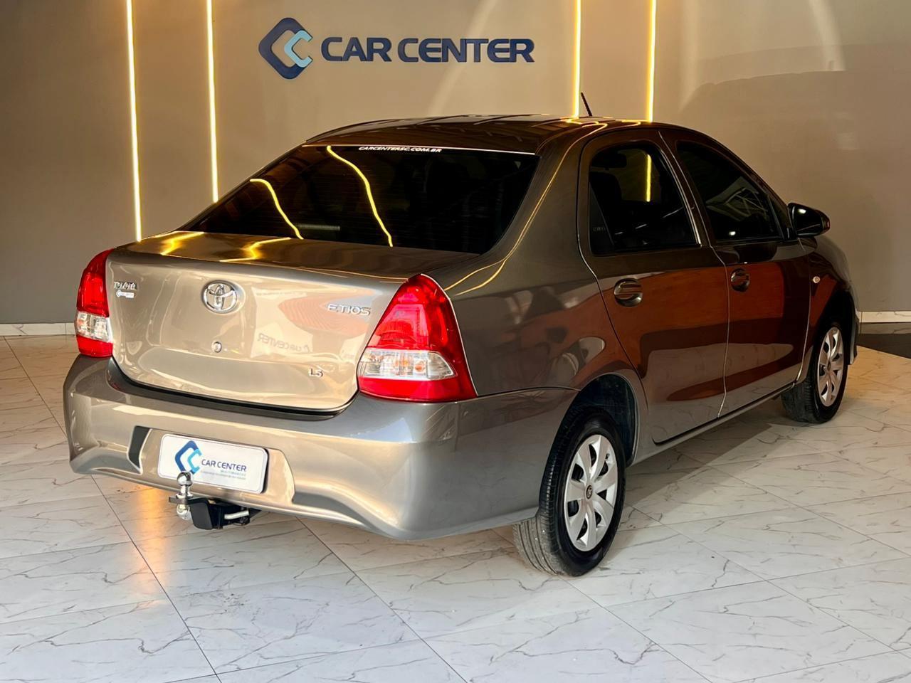 Foto número 632957 do veiculo