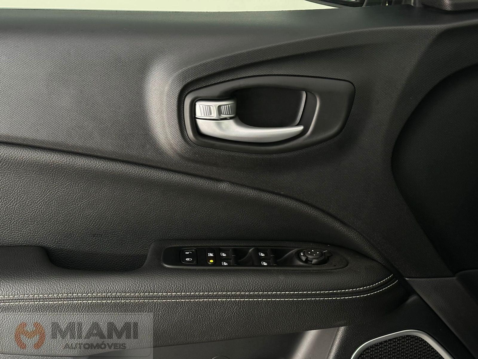 Foto número 636352 do veiculo