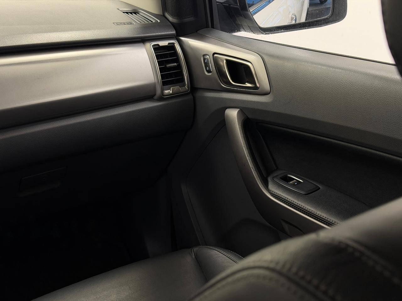 Foto número 623955 do veiculo