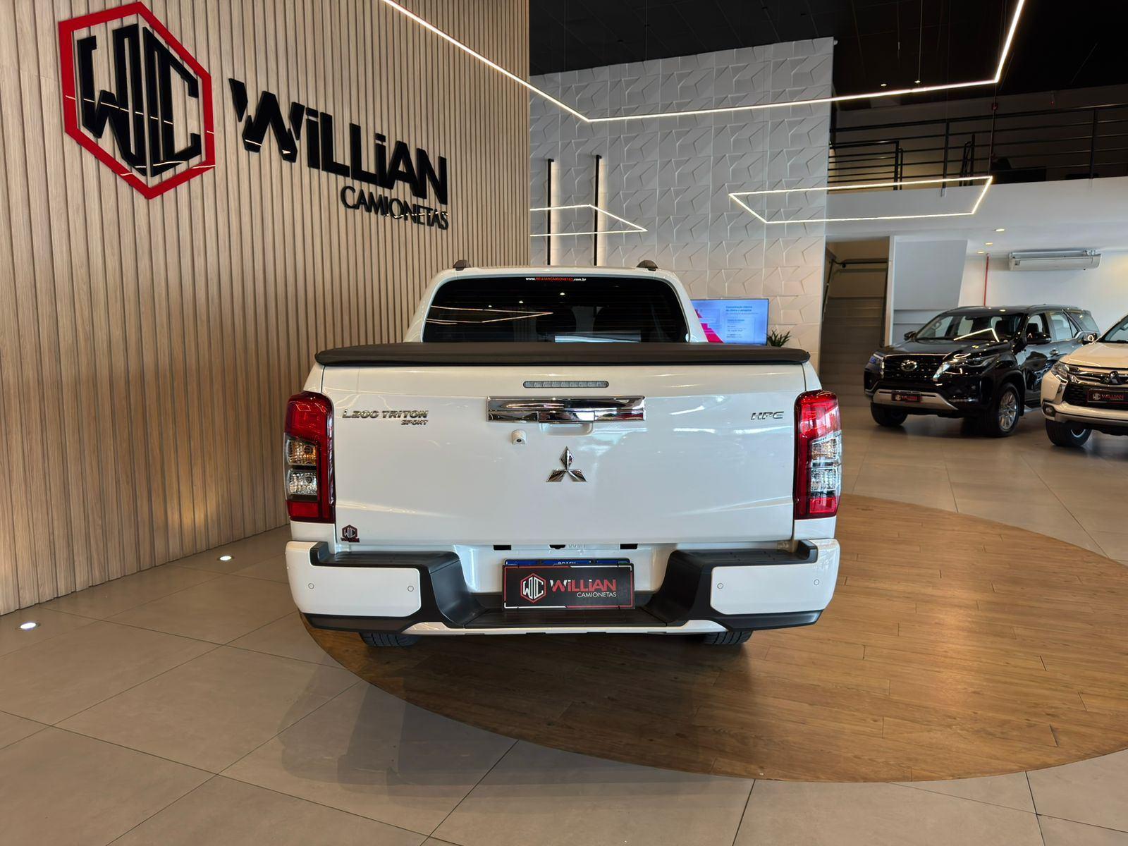 Foto número 606997 do veiculo