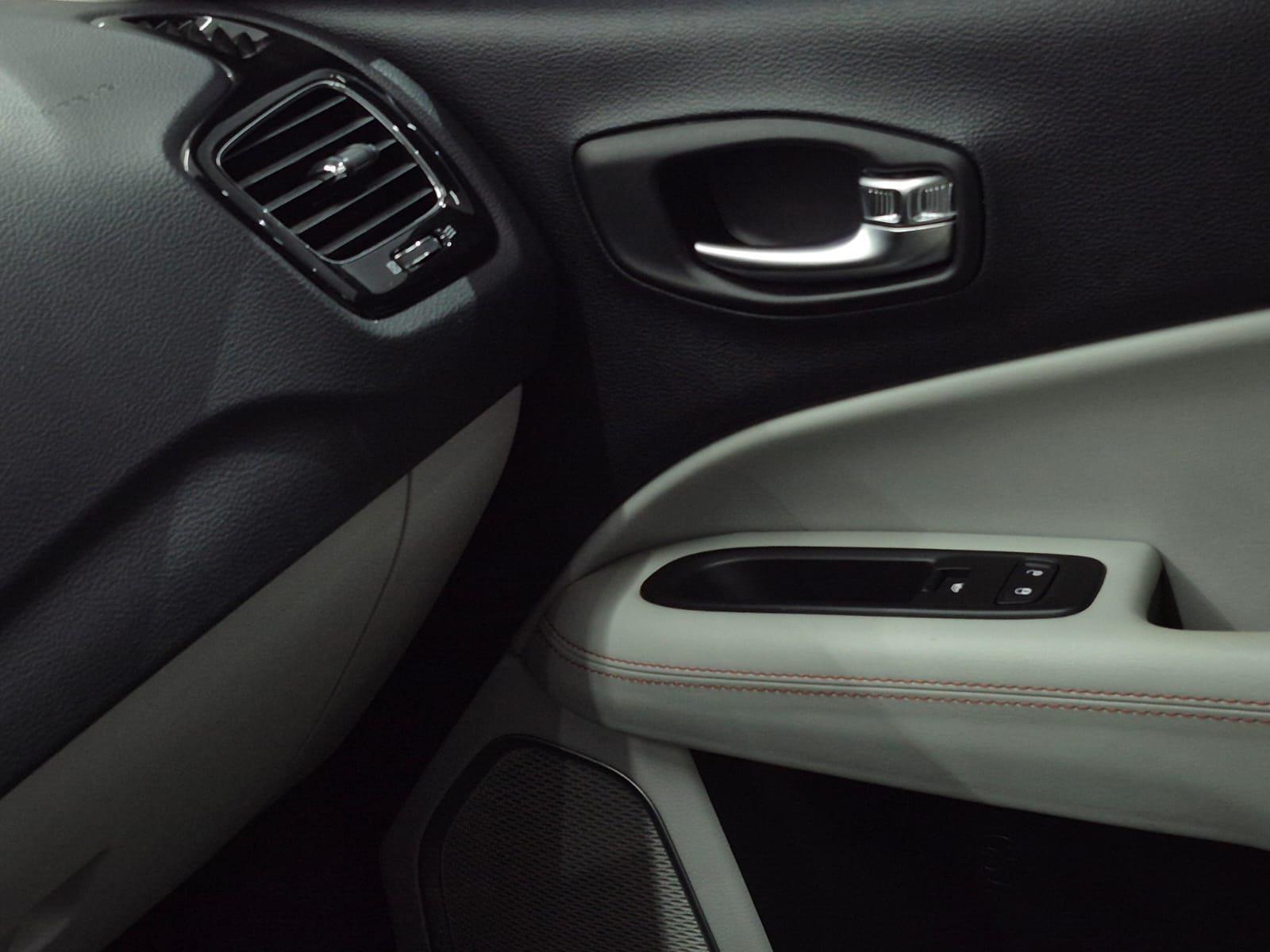 Foto número 637795 do veiculo