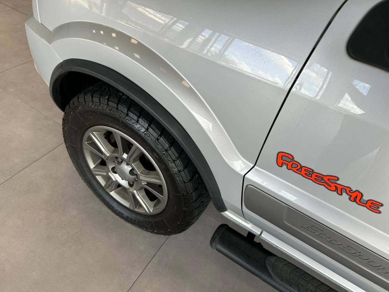 Foto número 602240 do veiculo