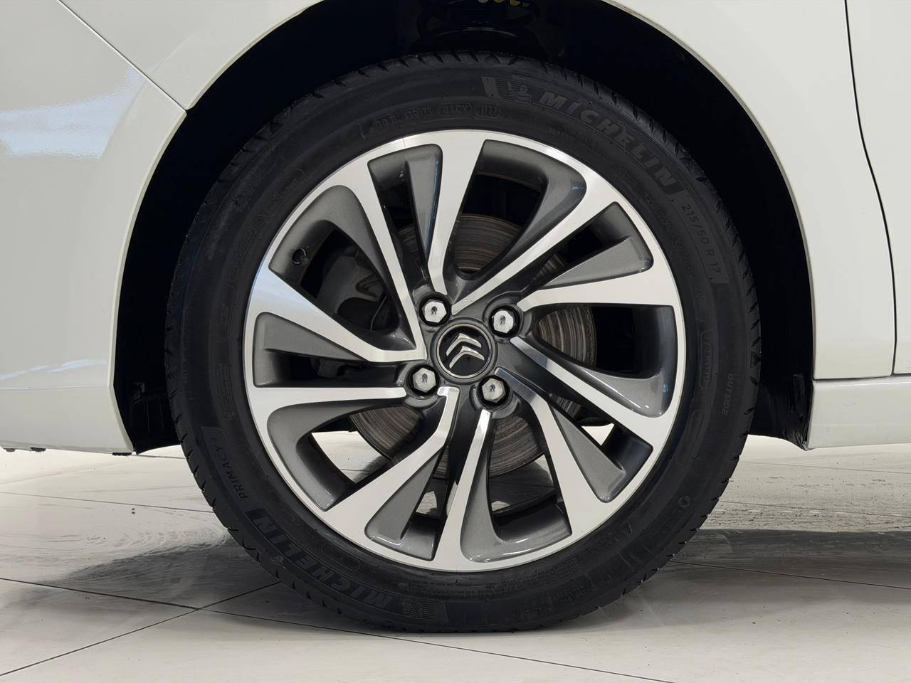 Foto número 597853 do veiculo