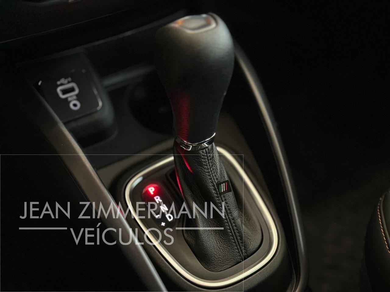 Foto número 638373 do veiculo